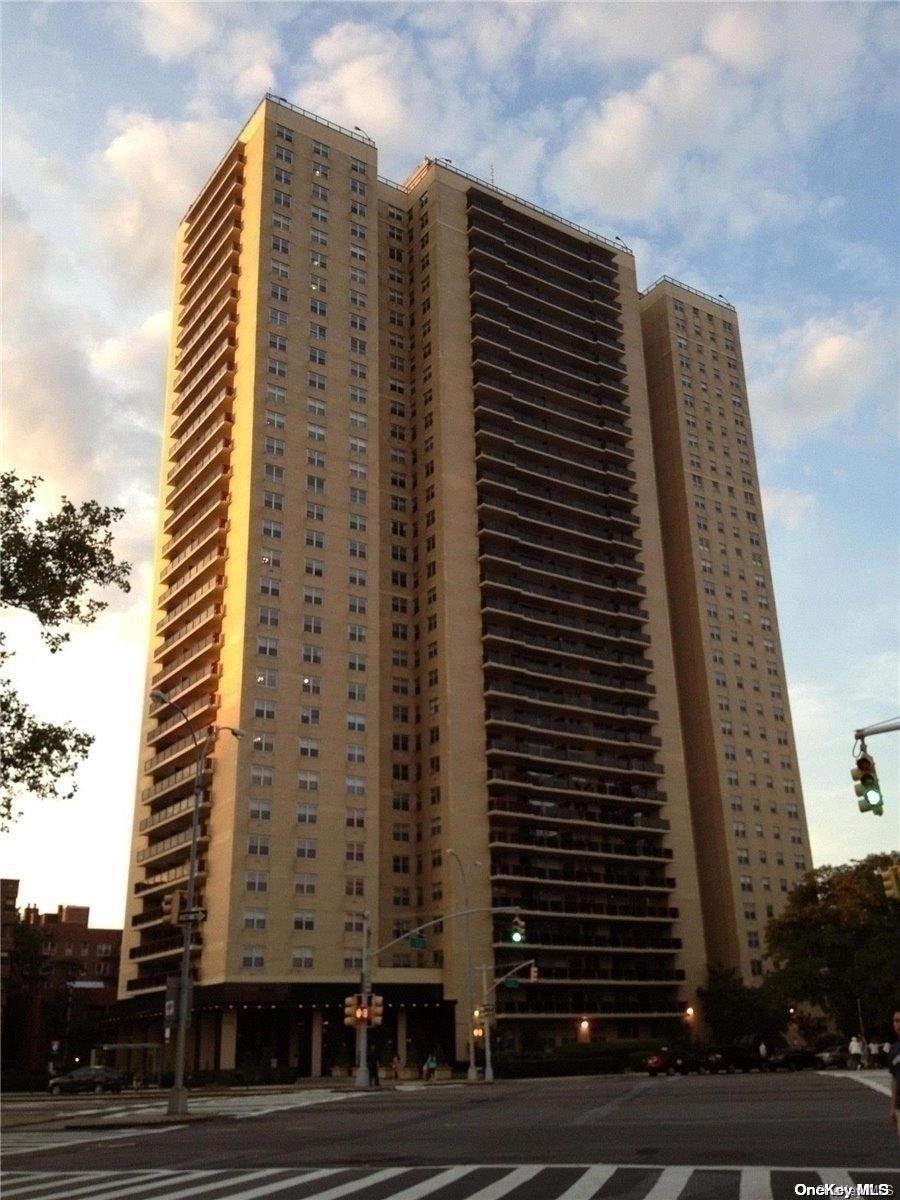 110-11 Queens Blvd. Unit 25K Forest Hills, NY 11375 property photo