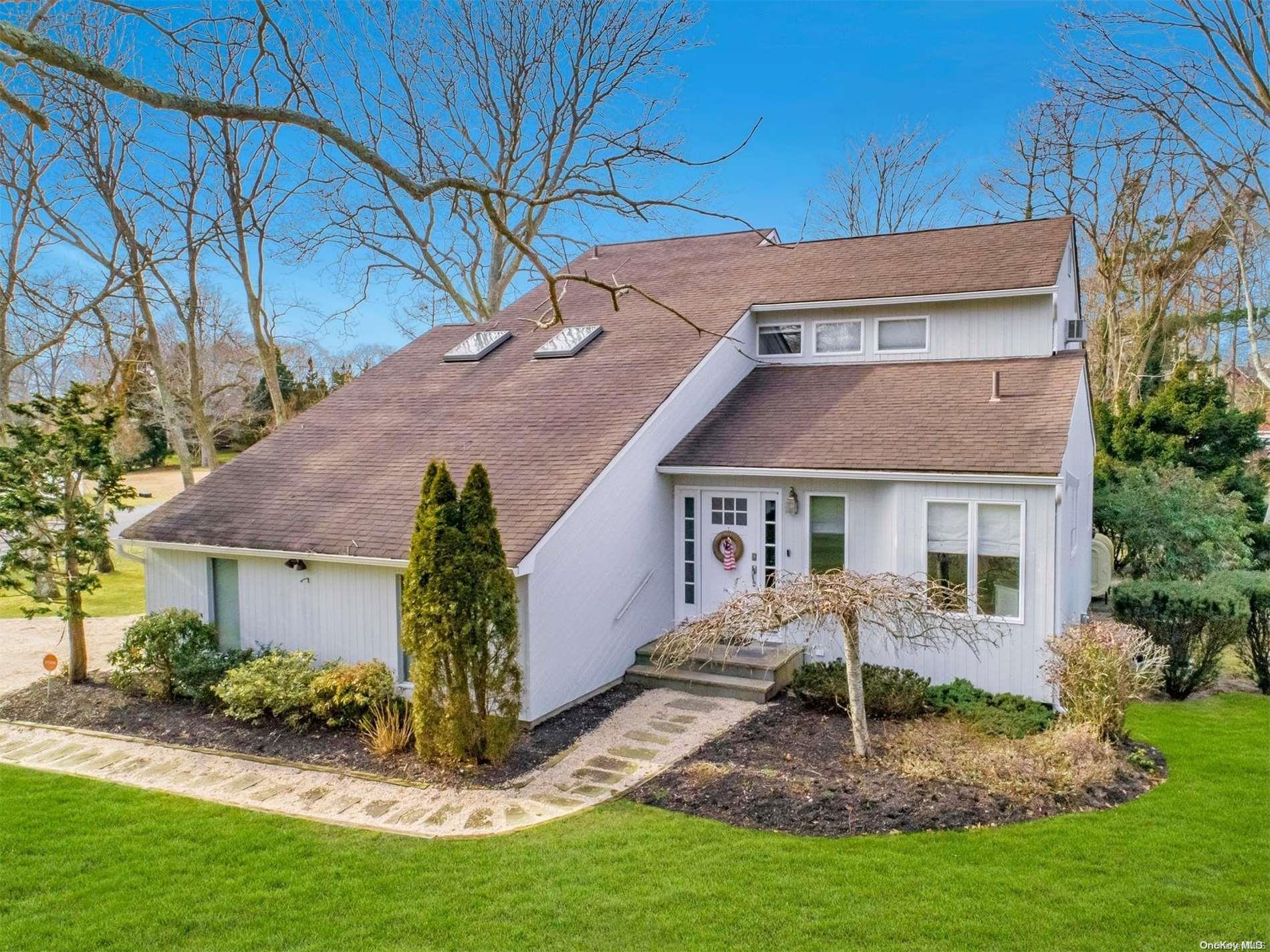 1 Canal St, Hampton Bays, NY 11946, USA property photo