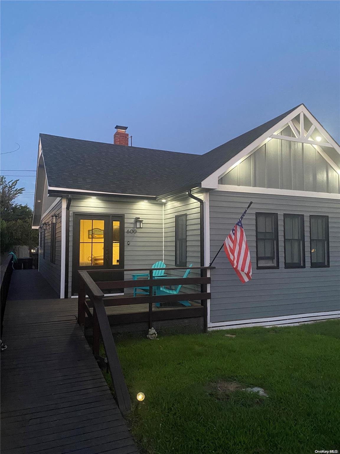 600 Bayberry Walk, Ocean Beach, NY 11770, USA property photo