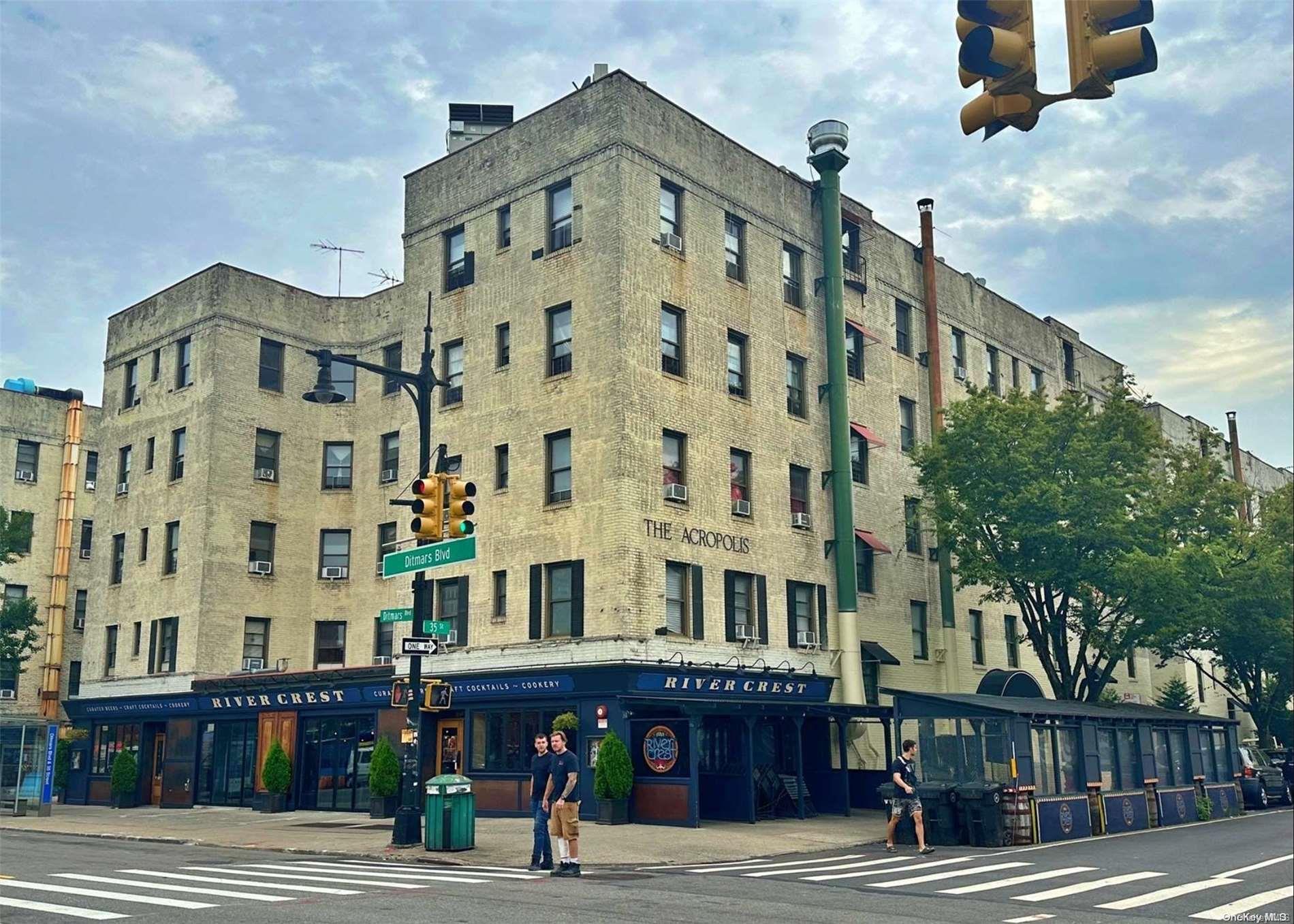 21-05 33rd St, Astoria, NY 11105, USA property photo