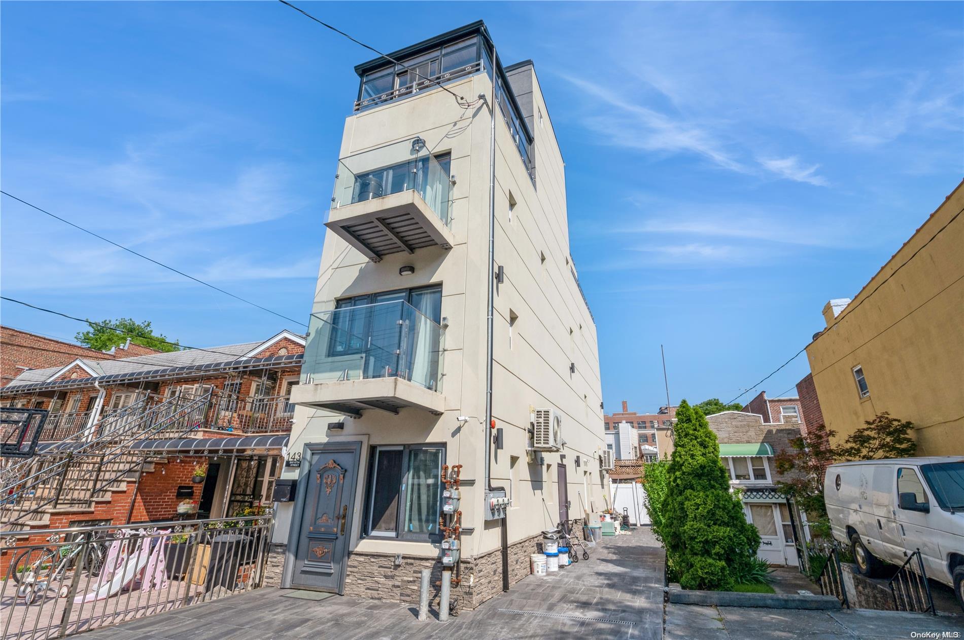 47th St, Queens, NY, USA property photo