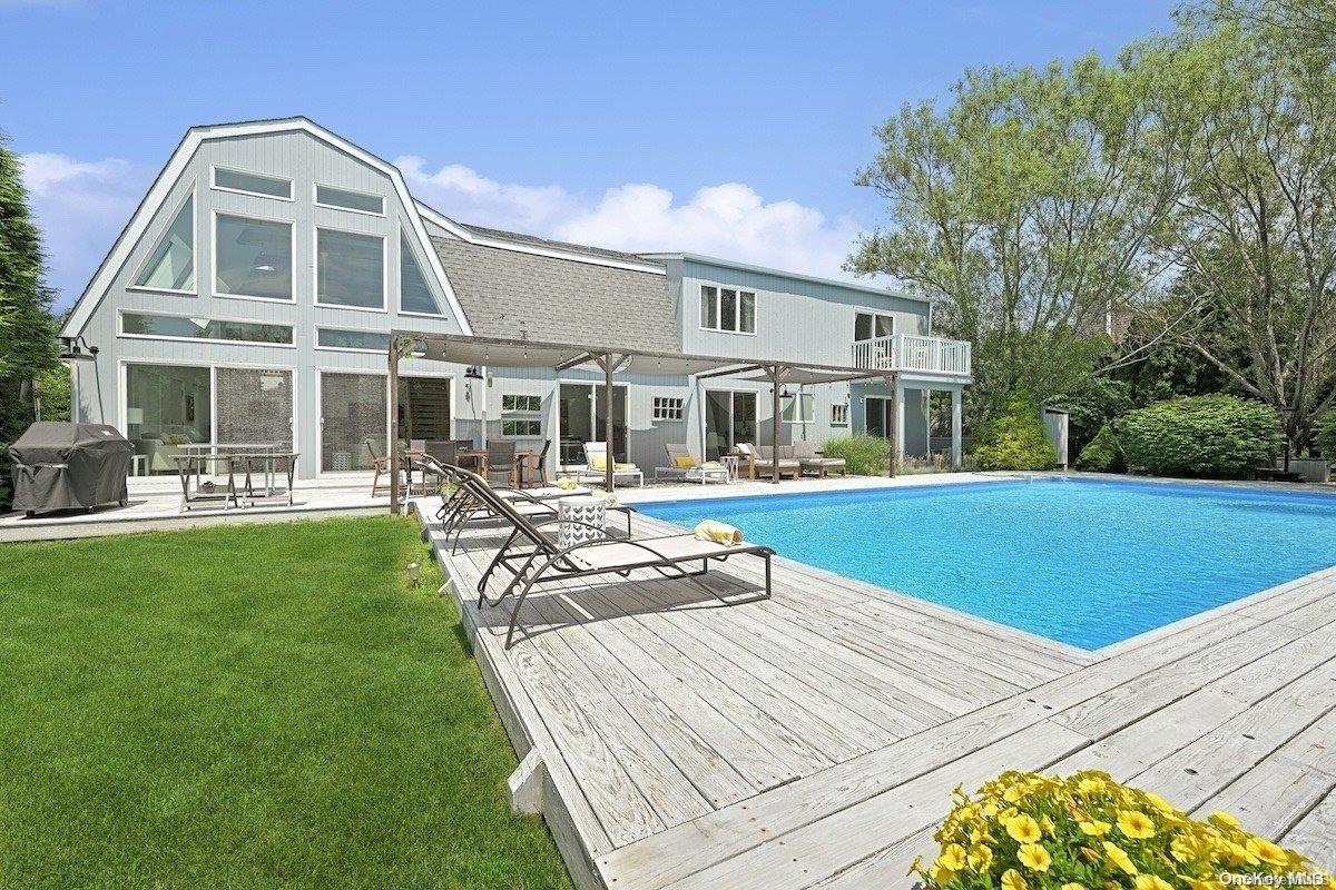 Southampton, NY, USA property photo