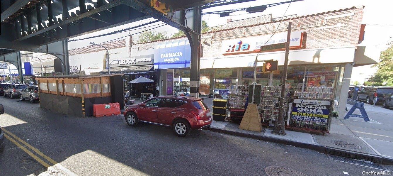 84-29 Roosevelt Ave, Jackson Heights, NY 11372, USA property photo