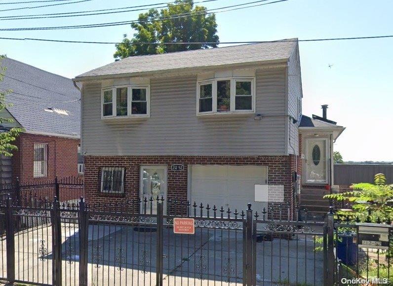 212-52 Whitehall Terrace, Jamaica, NY 11427, USA property photo