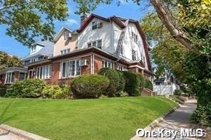 7523 Narrows Ave, Brooklyn, NY 11209, USA property photo