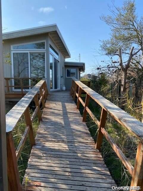 9 Beachwold Ave, Ocean Beach, NY 11770, USA property photo