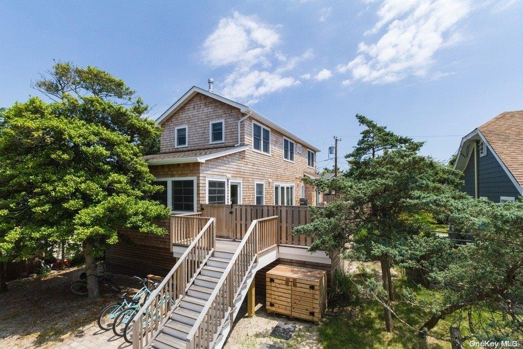 109 Bungalow Ln, Ocean Beach, NY 11770, USA property photo