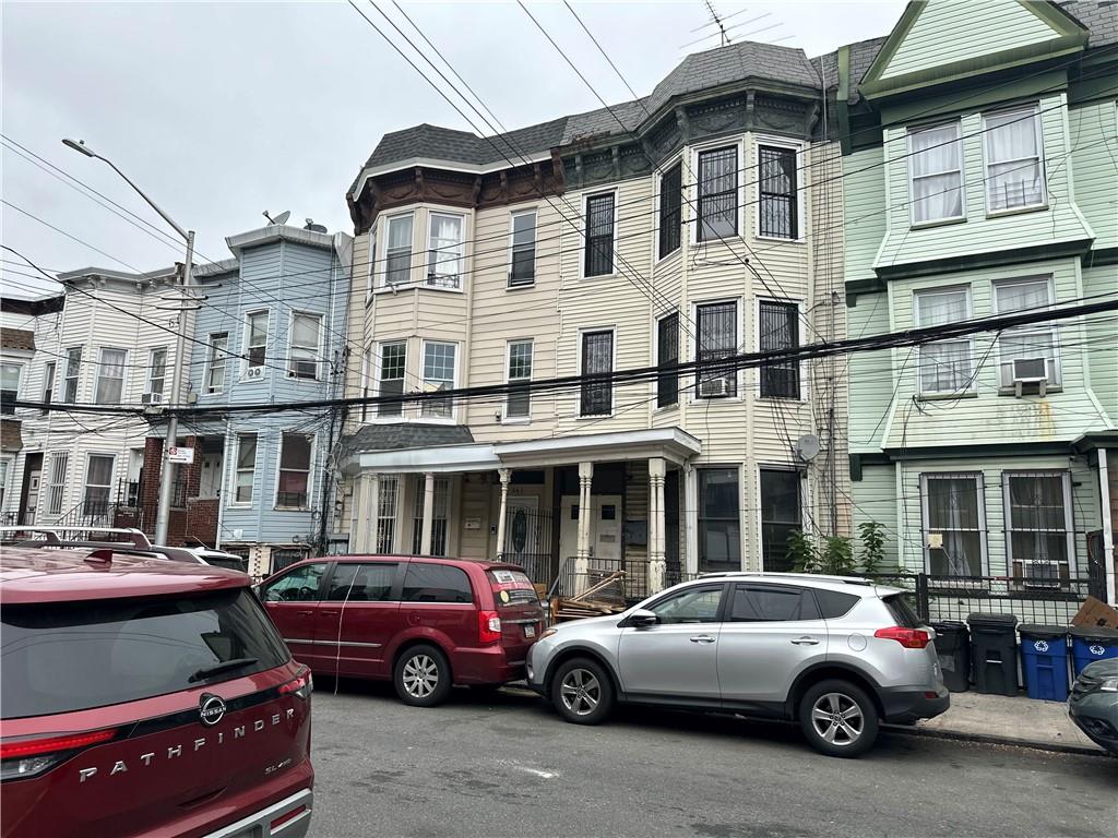 665 Jefferson Ave, Staten Island, NY 10306, USA property photo