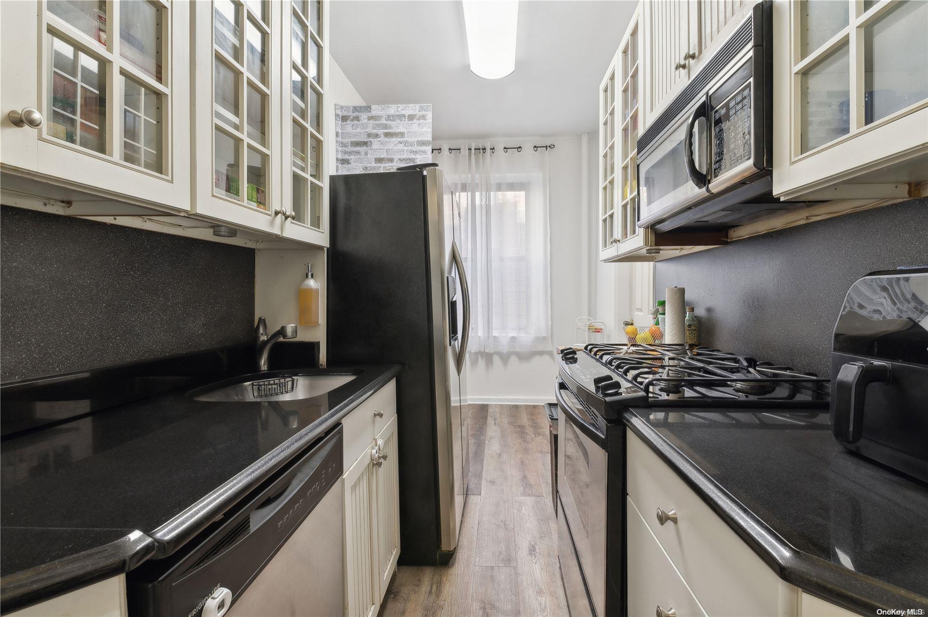 37-21 80 Street Unit 3M Jackson Heights, NY 11372 property photo
