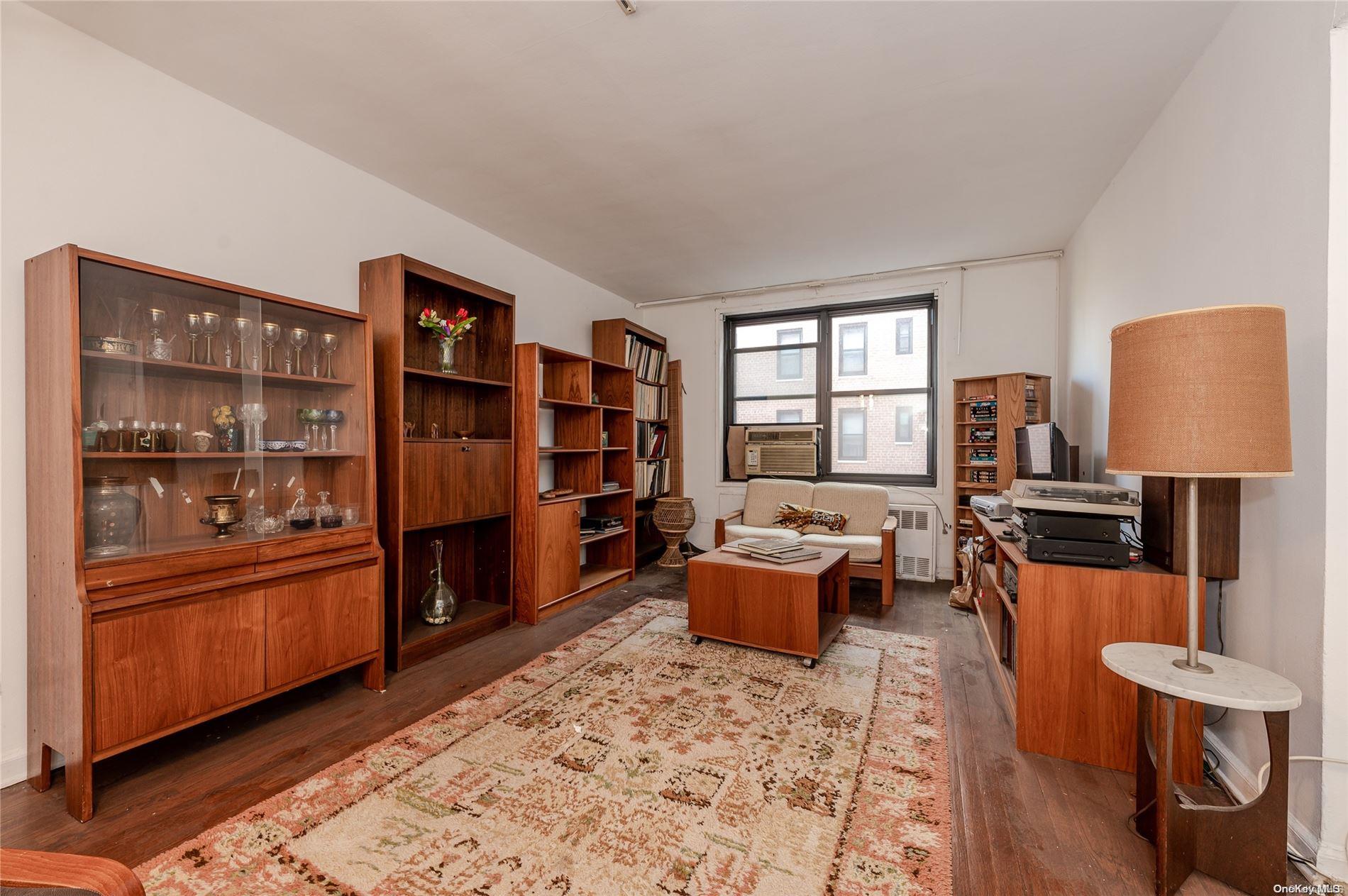 87-15 139th St #83, Jamaica, NY 11435, USA property photo