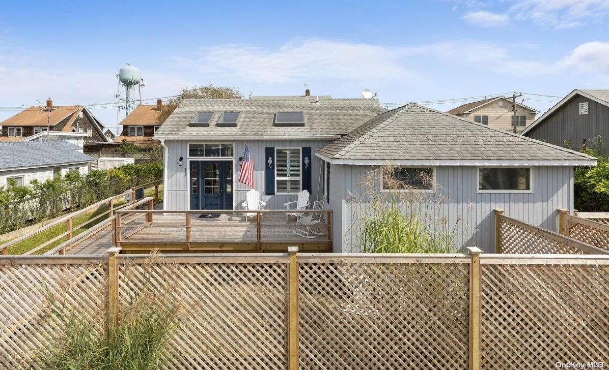 603 Bayberry Walk, Ocean Beach, NY 11770, USA property photo