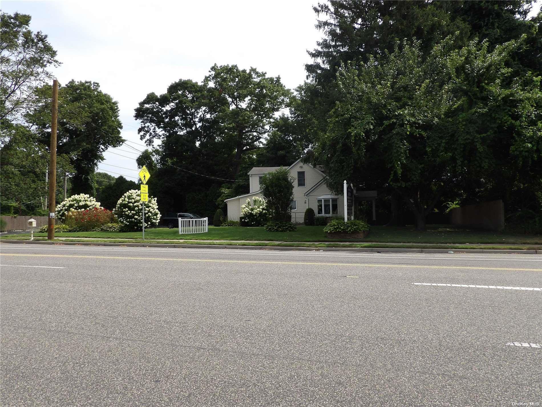 93 Miller Place Rd, Miller Place, NY 11764, USA property photo