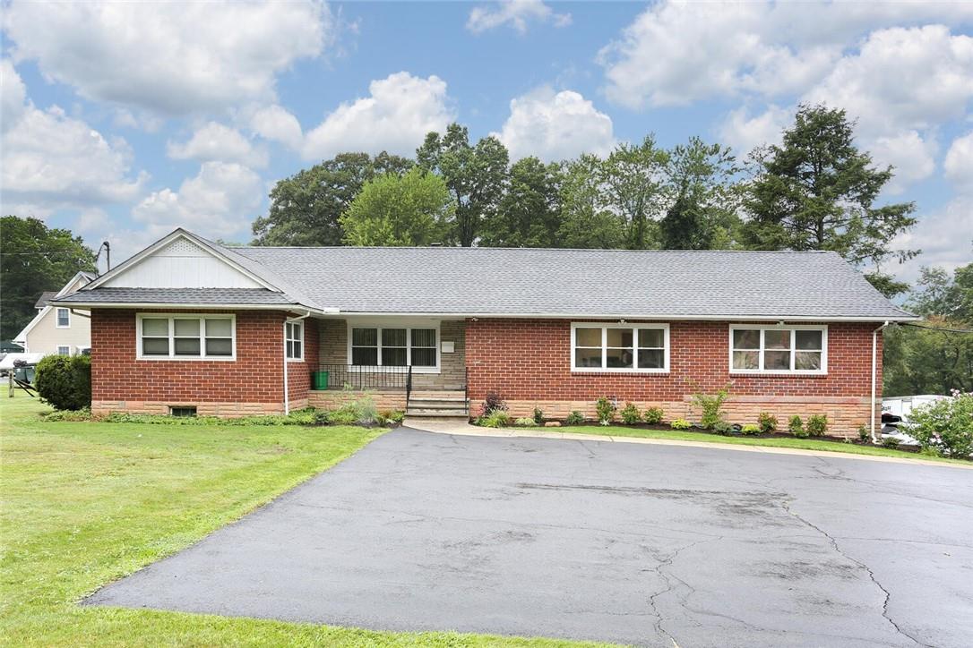 574 NY-303, Blauvelt, NY 10913, USA property photo