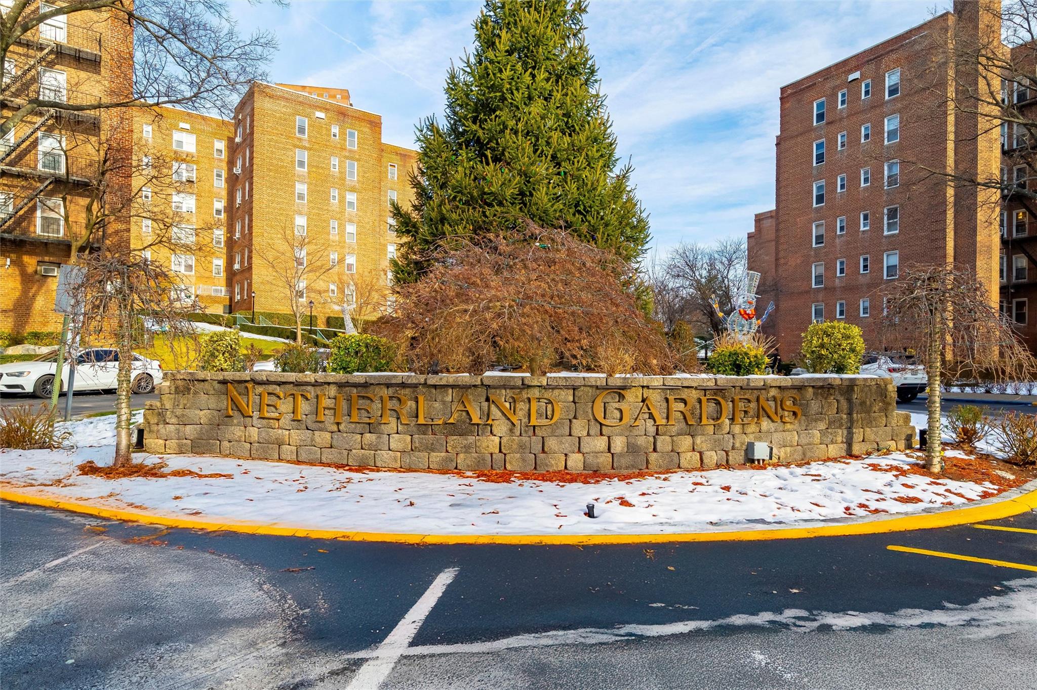 5635 Netherland Ave, Bronx, NY 10471, USA property photo