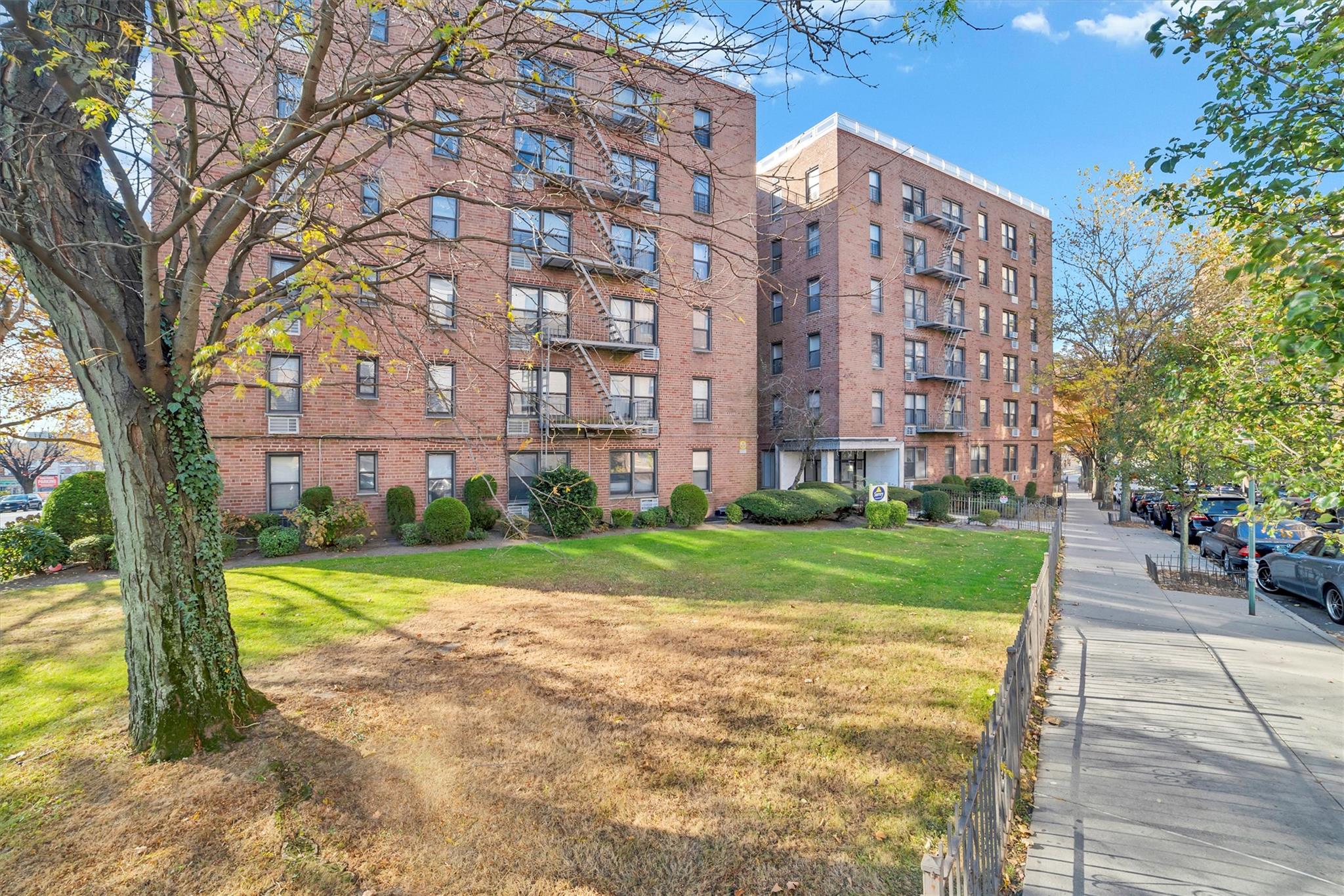 836 Tilden St, Bronx, NY 10467, USA property photo