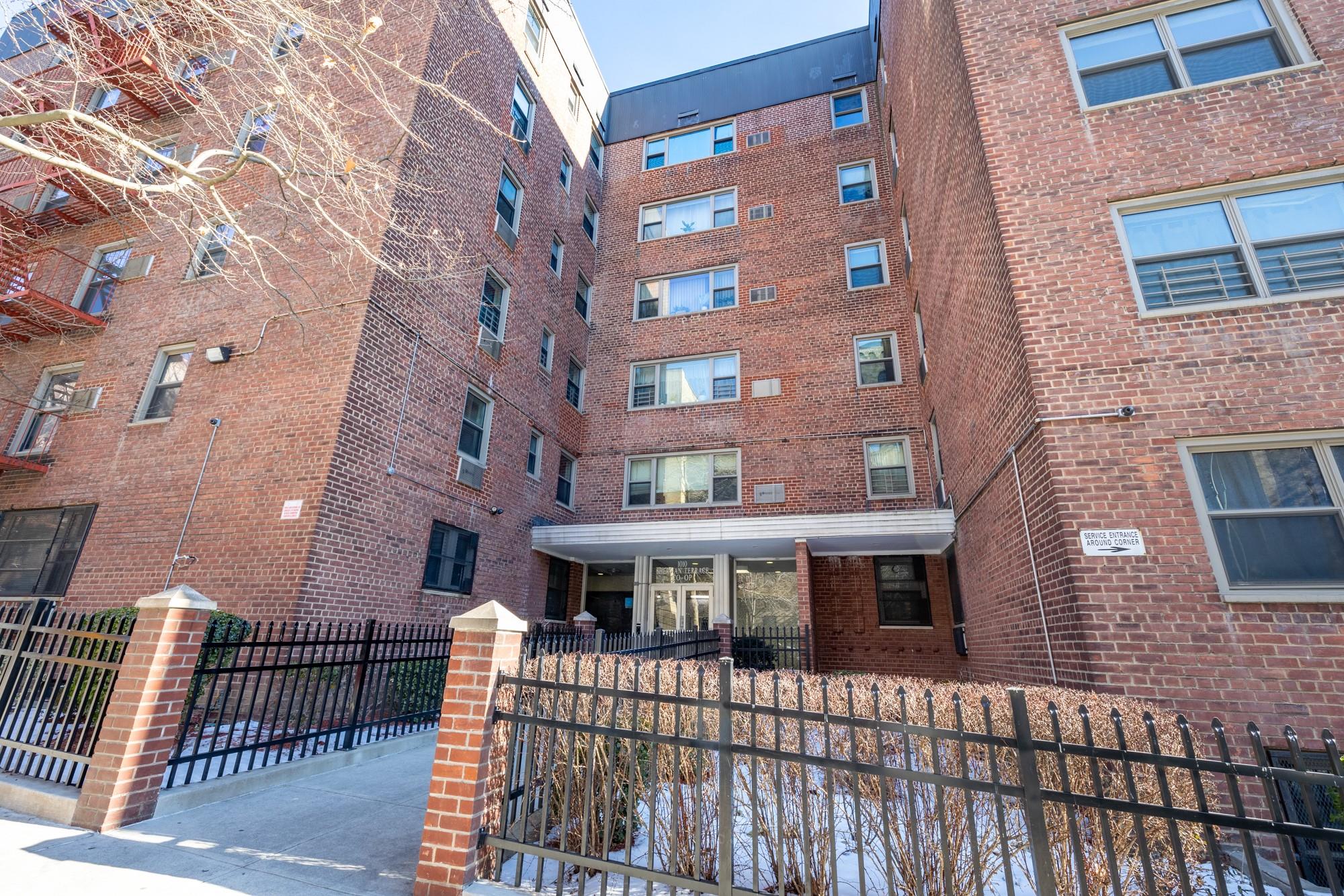 1010 Sherman Ave, Bronx, NY 10456, USA property photo