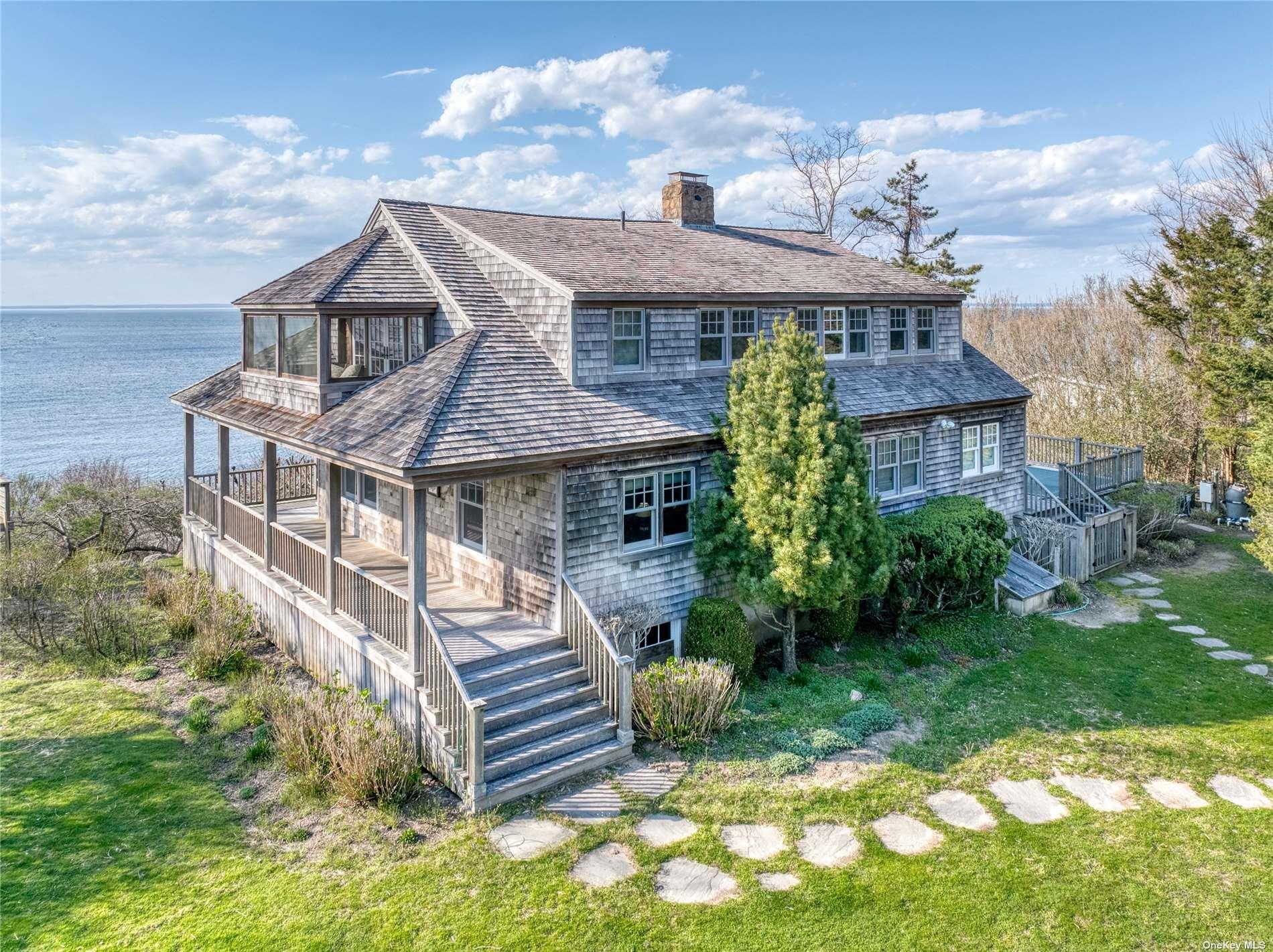 2100 Youngs Rd, Orient, NY 11957, USA property photo