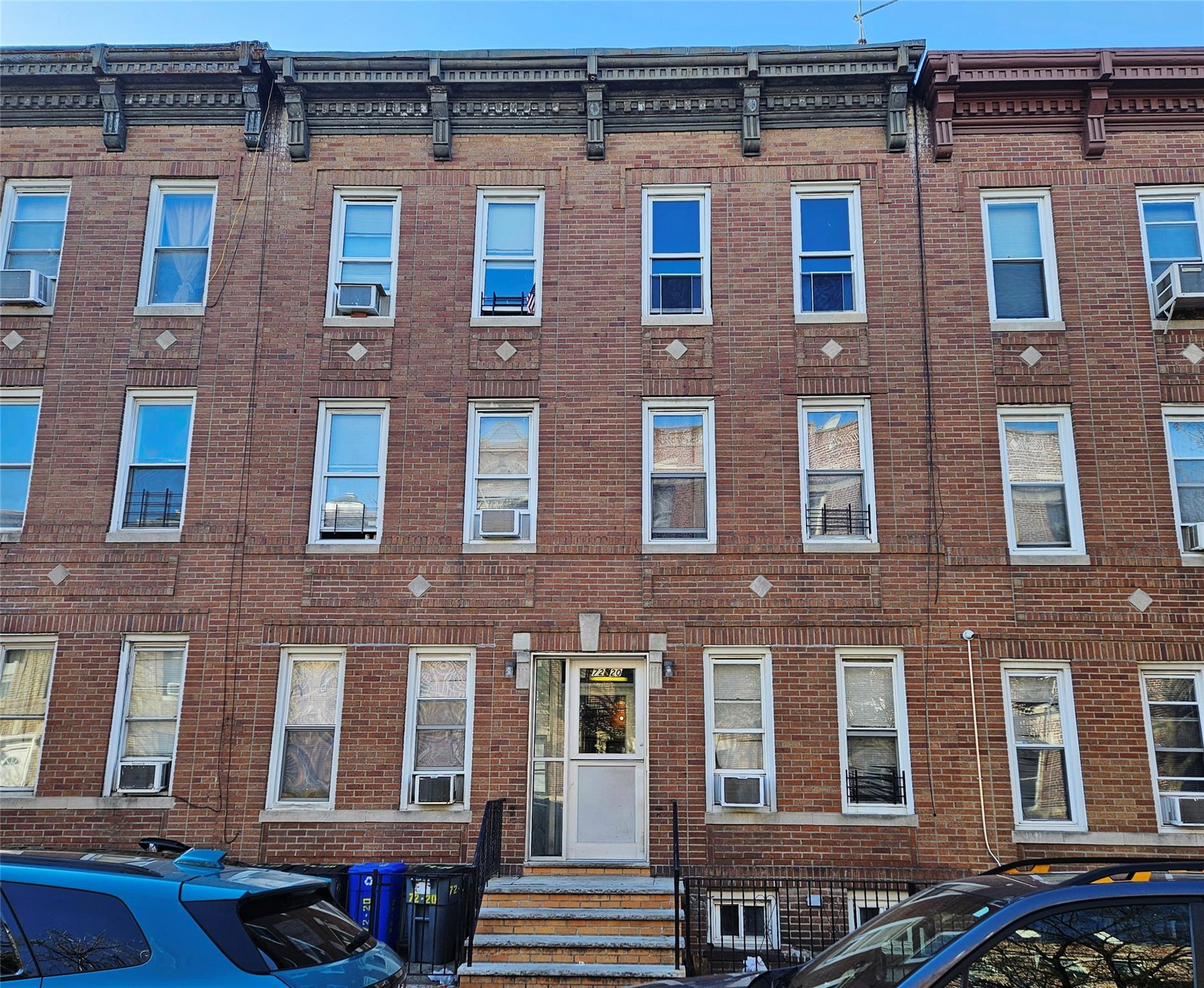 72-20 67th St, Flushing, NY 11385, USA property photo