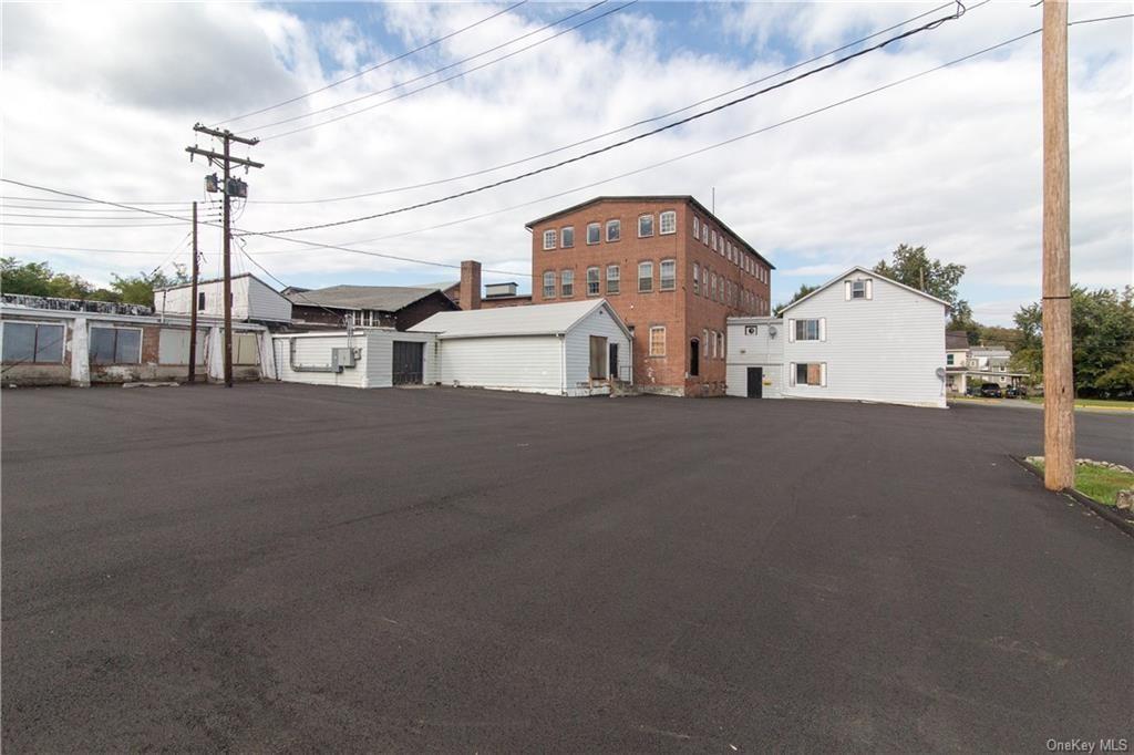 29 Grant St, Walden, NY 12586, USA property photo