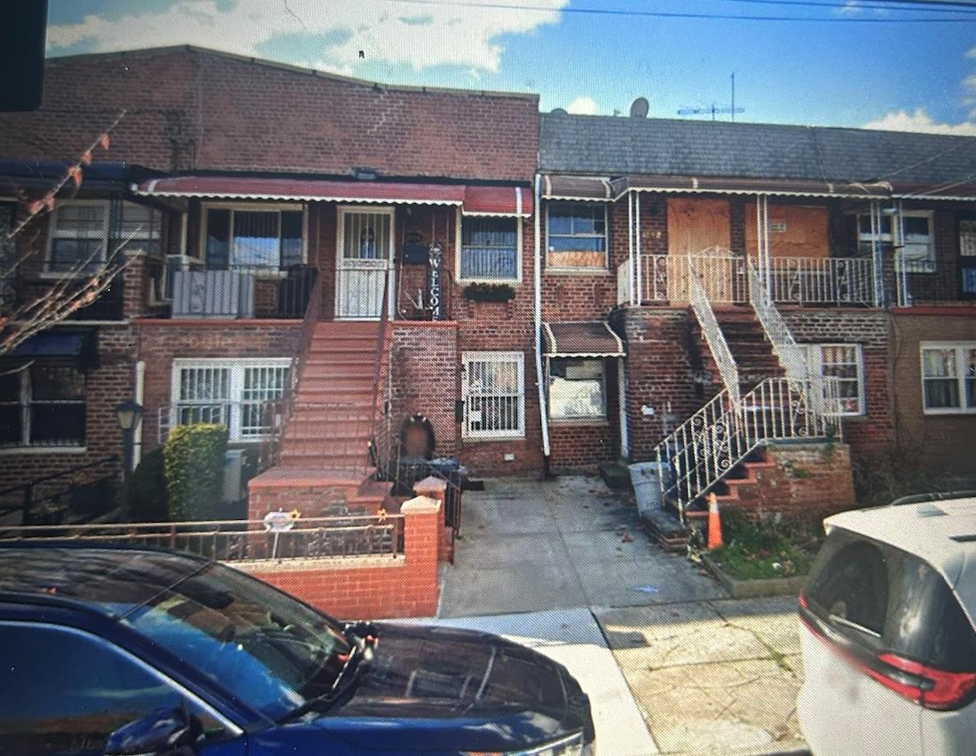 1052 E 102nd St, Brooklyn, NY 11236, USA property photo