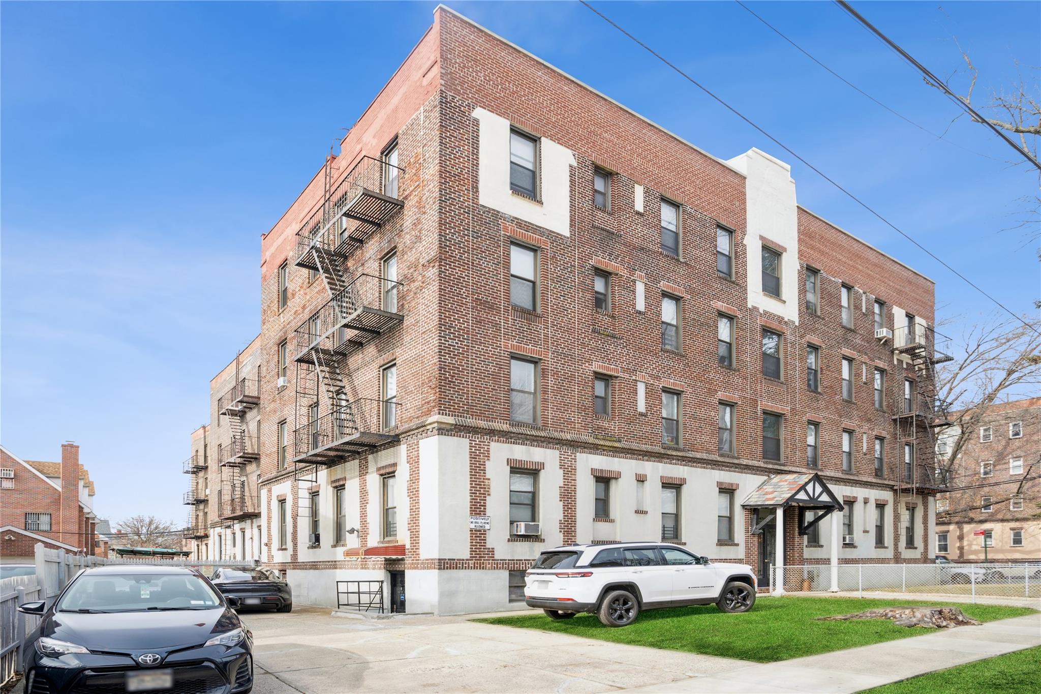 158-16 Sanford Ave, Flushing, NY 11358, USA property photo