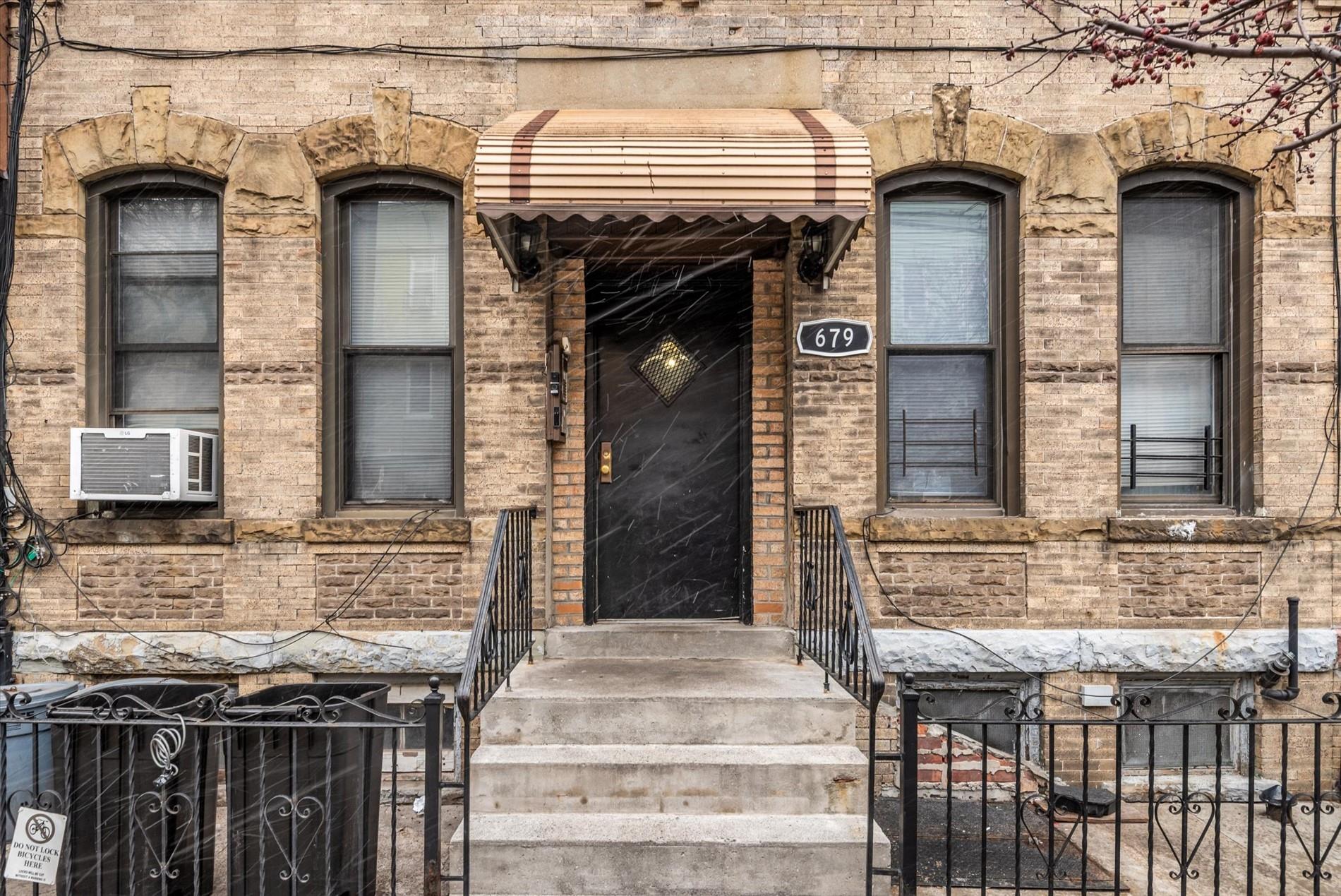 6-79 Onderdonk Ave, Ridgewood, NY 11385, USA property photo