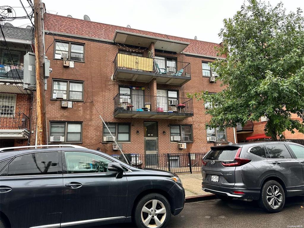 52-08 90th St, Flushing, NY 11373, USA property photo