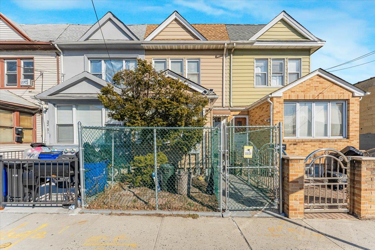 32-57 110th St, Flushing, NY 11369, USA property photo