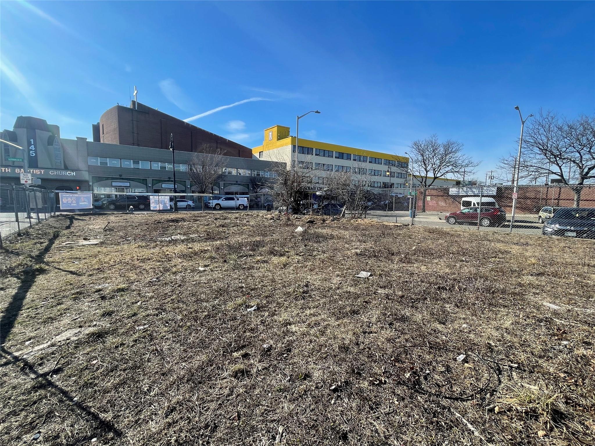 144 N Franklin St, Hempstead, NY 11550, USA property photo