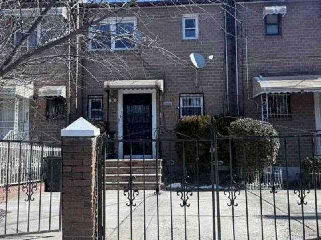 555 Christopher Ave, Brooklyn, NY 11212, USA property photo