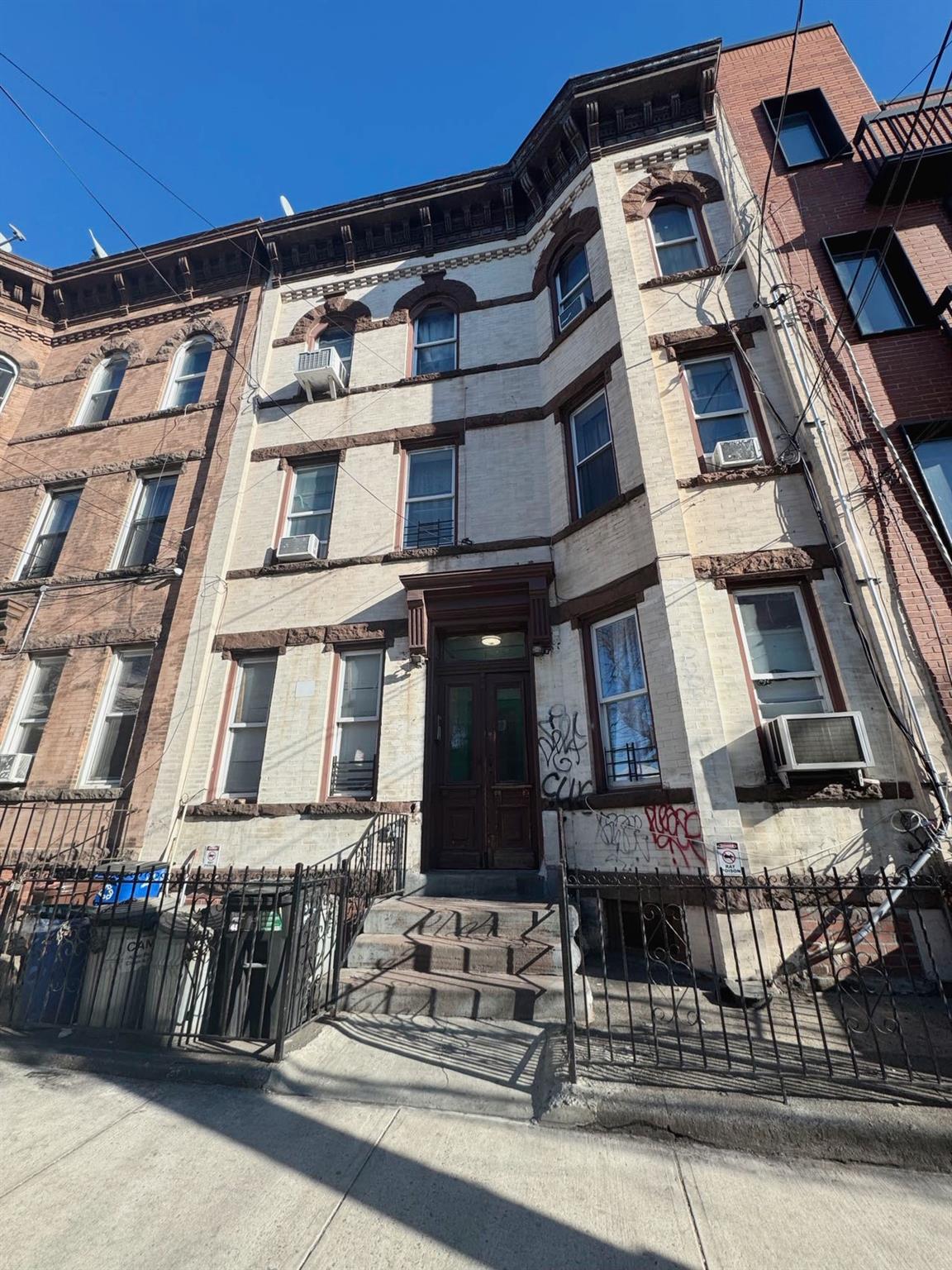 314 Menahan St, Brooklyn, NY 11237, USA property photo