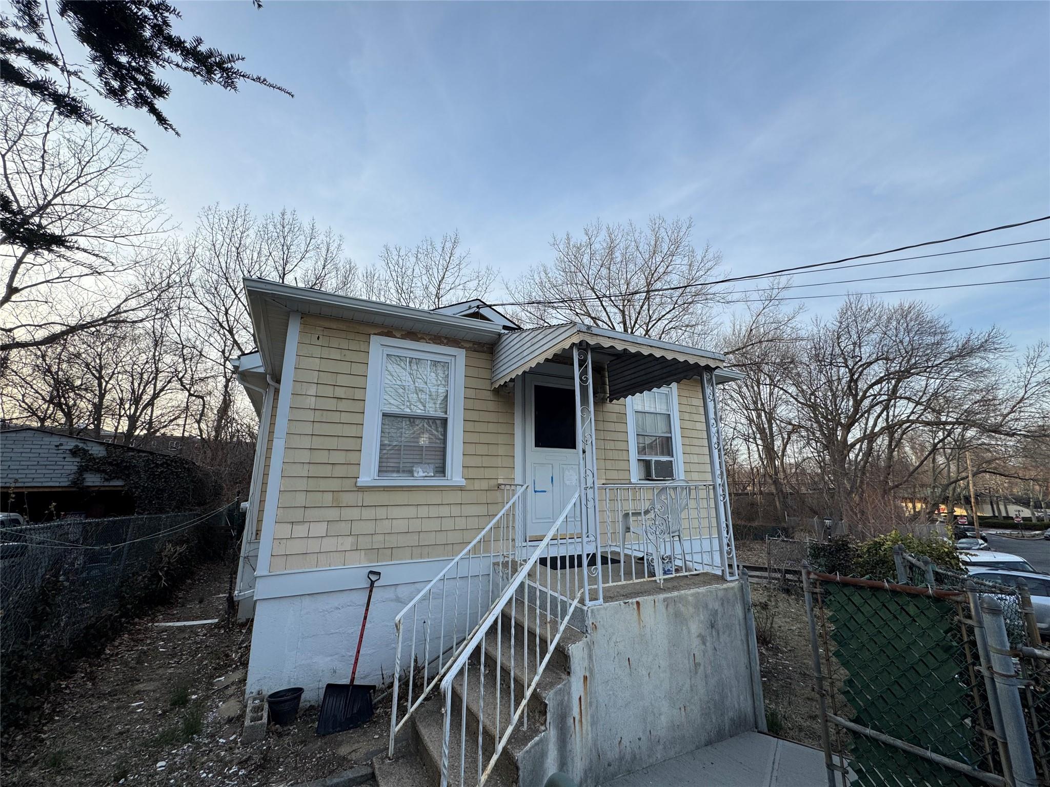 2543 Bouck Ave, Bronx, NY 10469, USA property photo