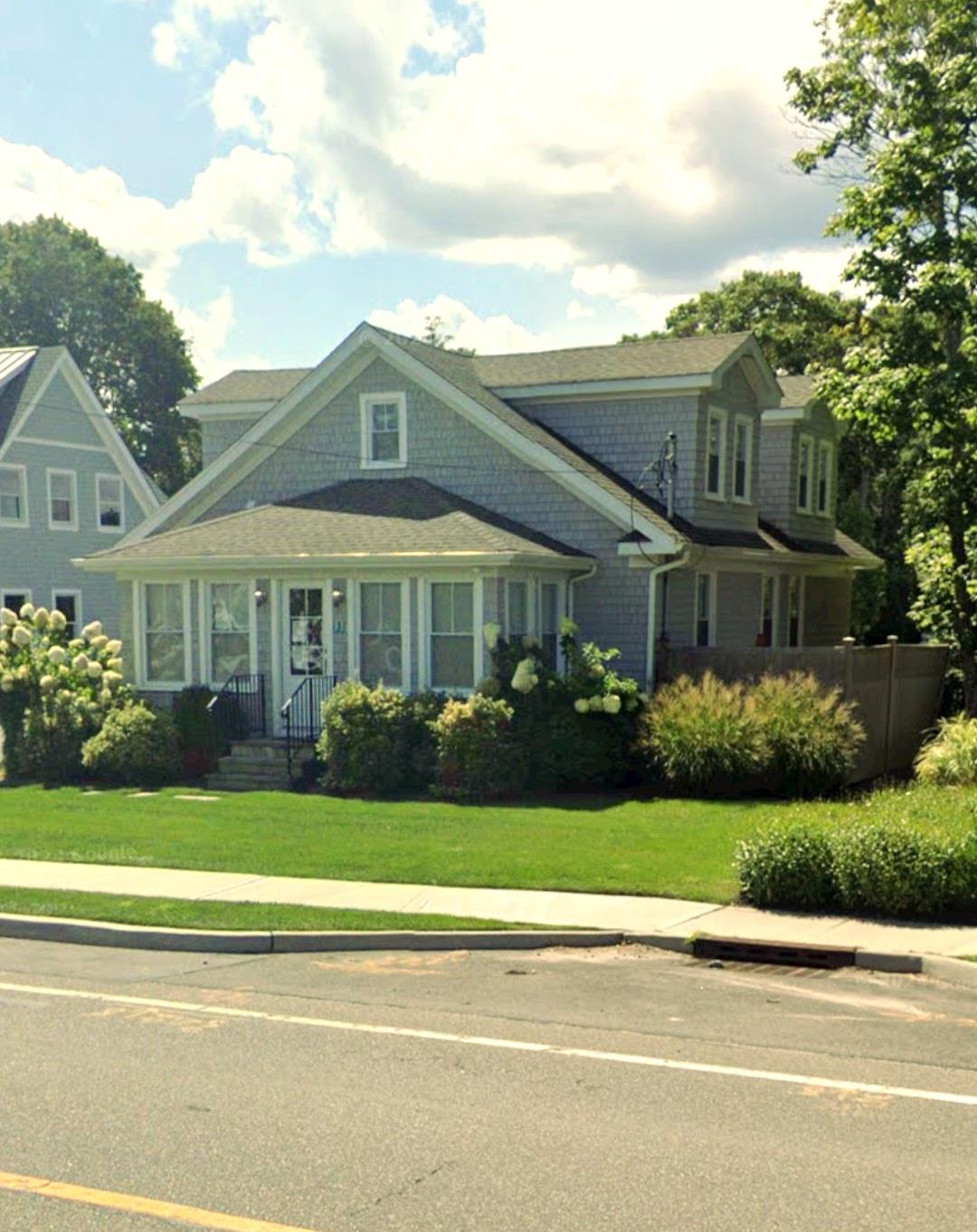 91 Old Riverhead Rd, Hampton Bays, NY 11946, USA property photo