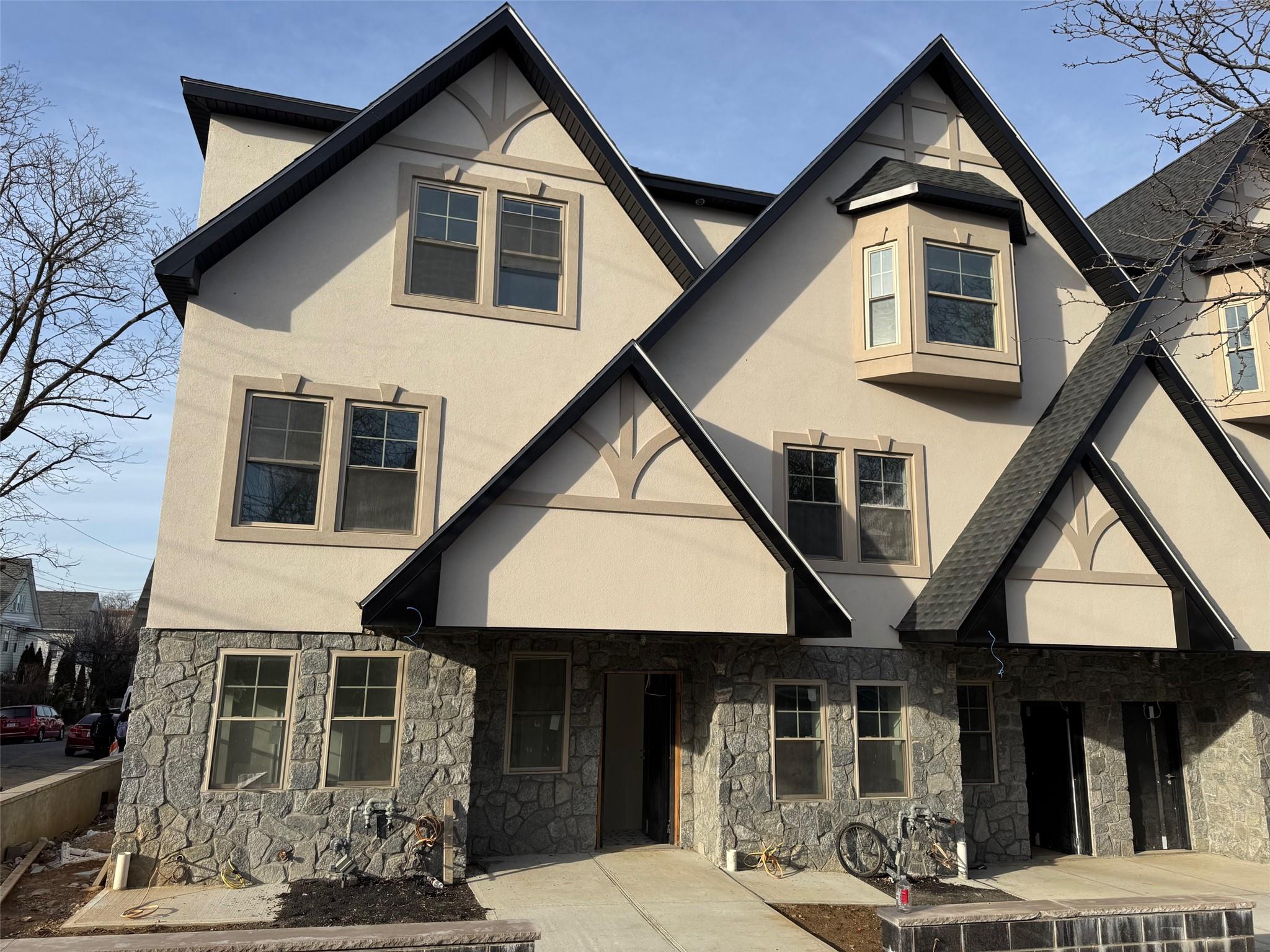 65 W 2nd Street Unit 4 Mount Vernon, NY 10550 property photo