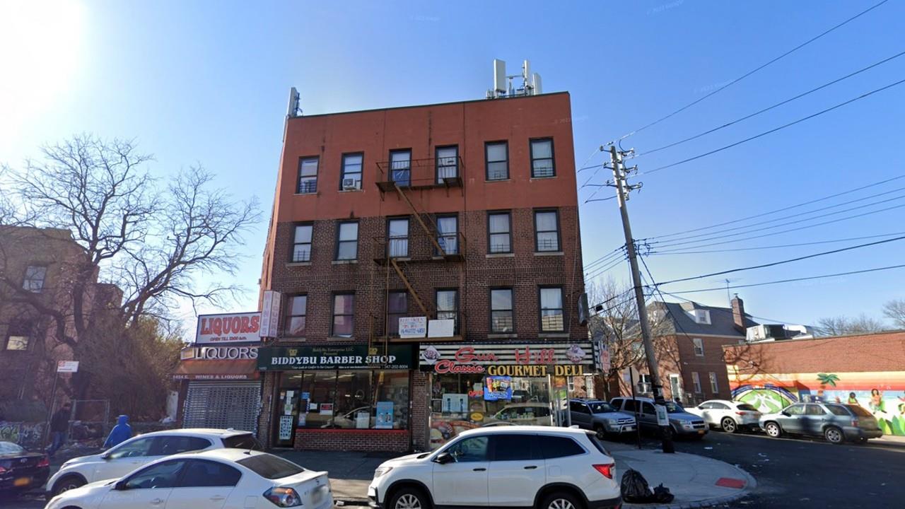 1450 E Gun Hill Rd, Bronx, NY 10469, USA property photo