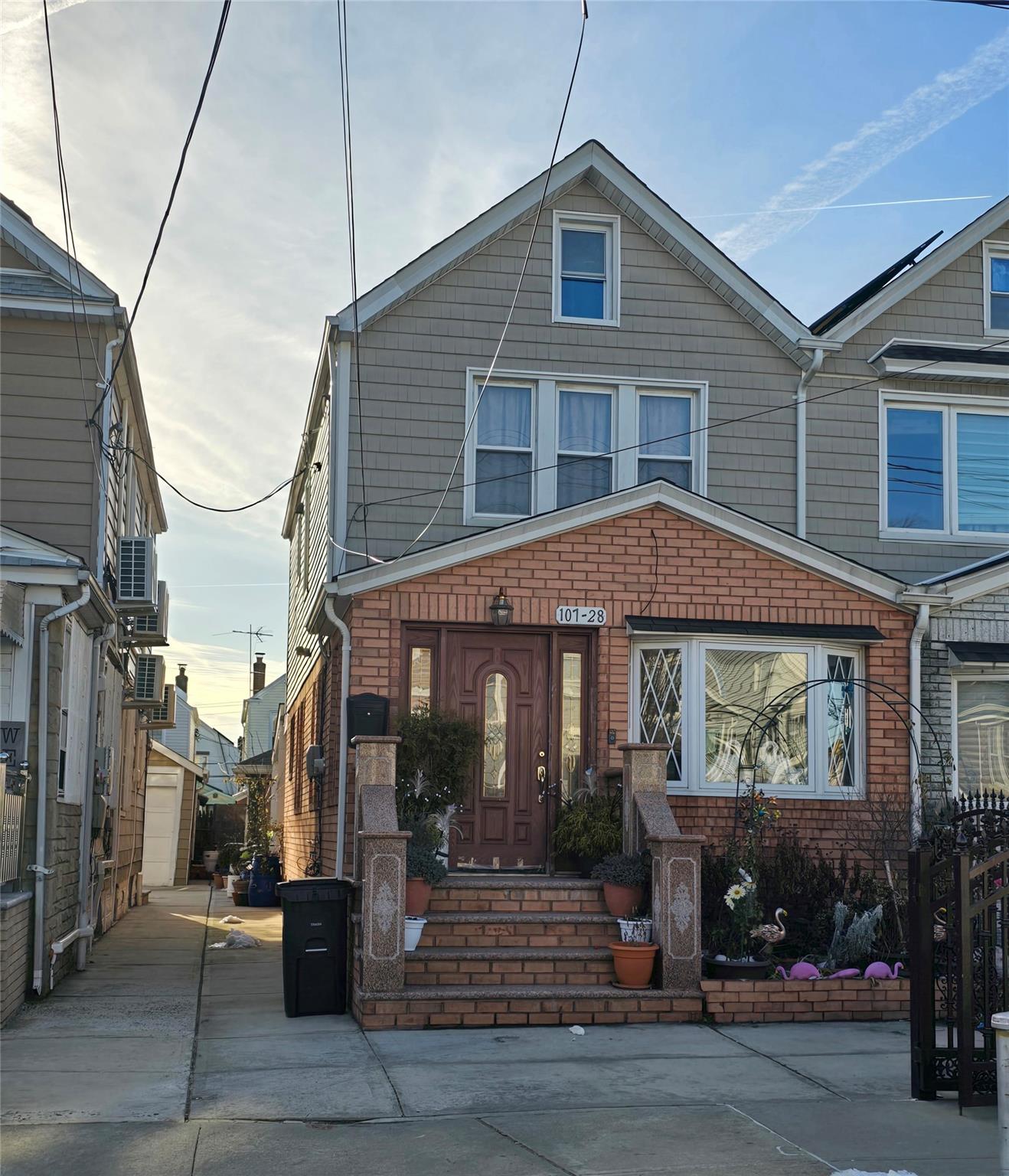 107-28 125th St, South Richmond Hill, NY 11419, USA property photo