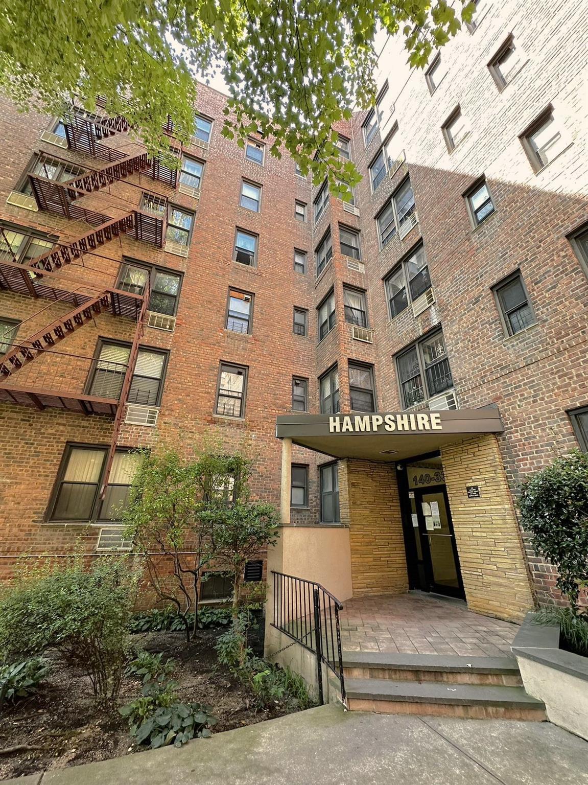 140-33 34th Ave, Flushing, NY 11354, USA property photo