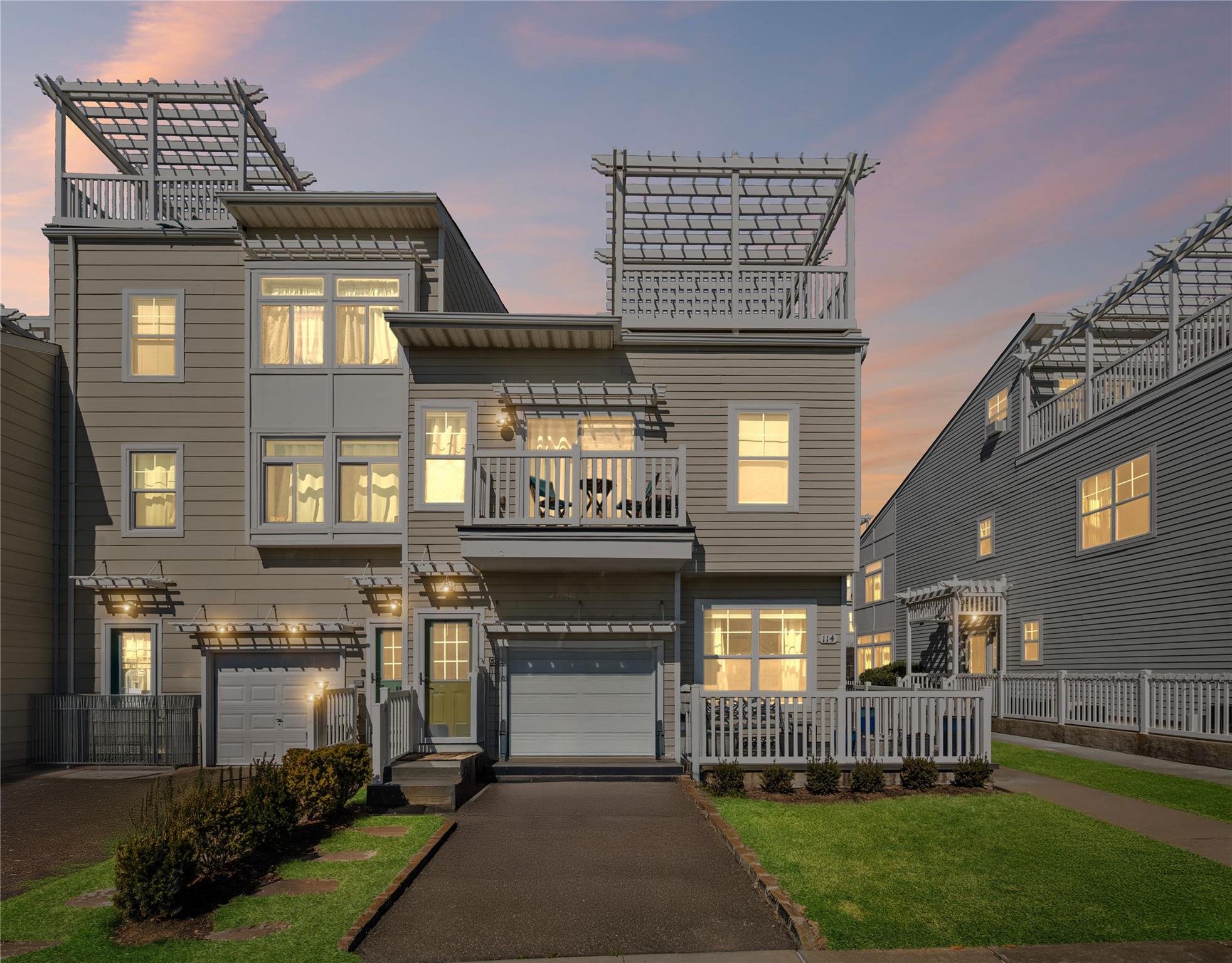 Arverne, NY 11692, USA property photo
