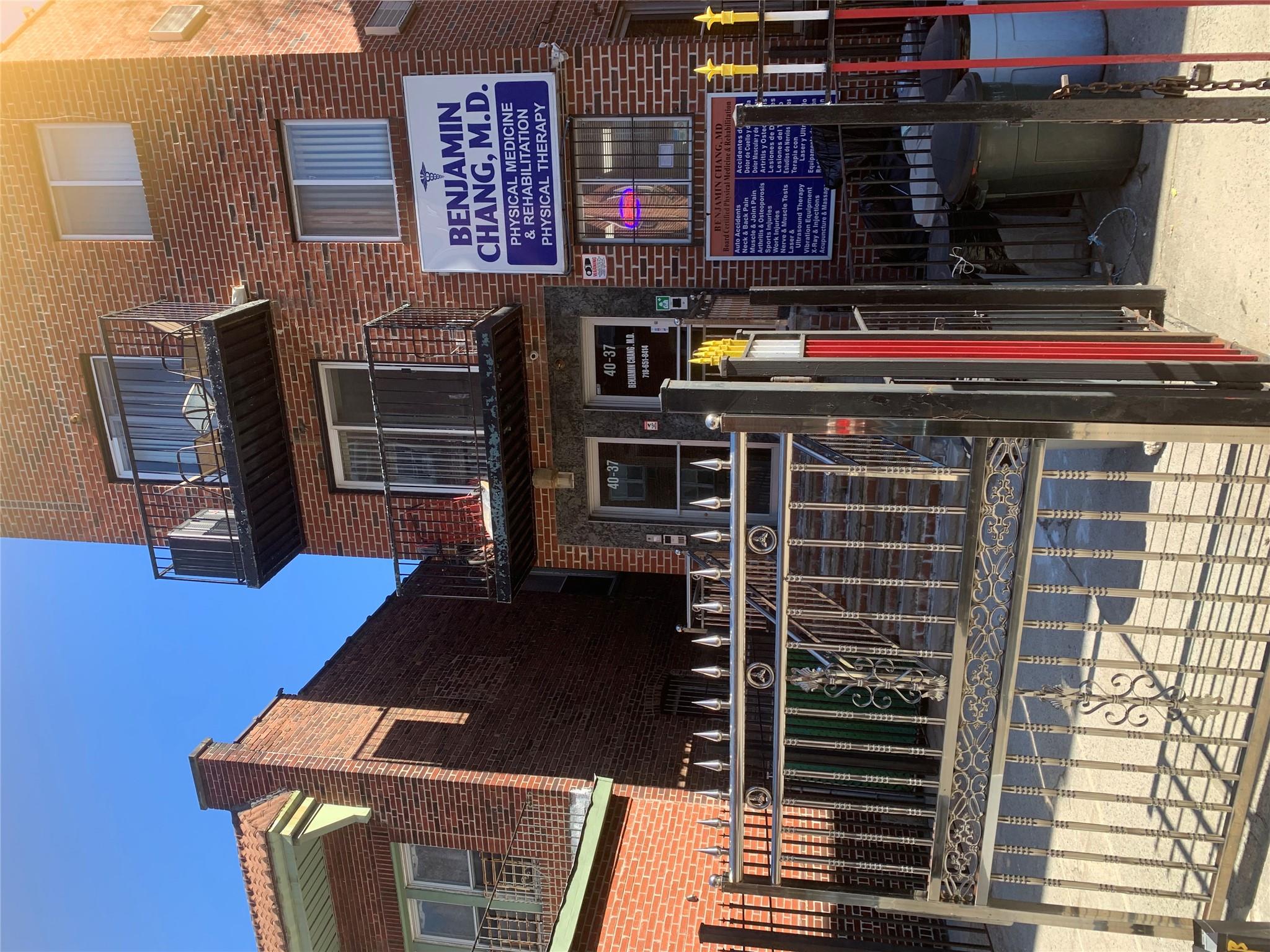40-37 81st St, Elmhurst, NY 11373, USA property photo