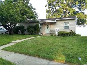 71 S Park Dr, North Massapequa, NY 11758, USA property photo