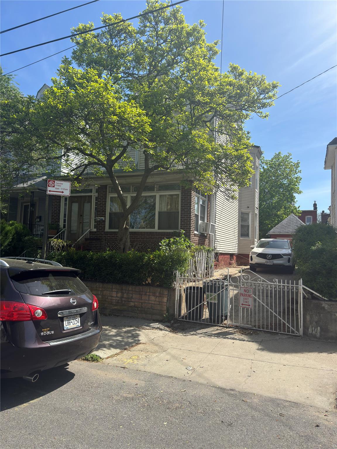 563 E 32nd St, Brooklyn, NY 11210, USA property photo