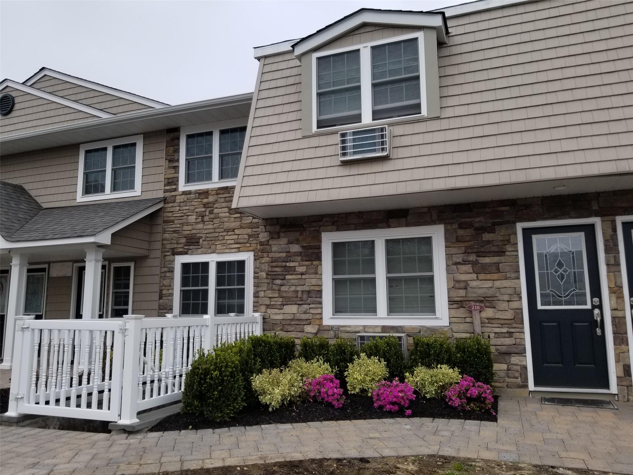 303 Terrace Unit T07303 Bayport, NY 11705 property photo