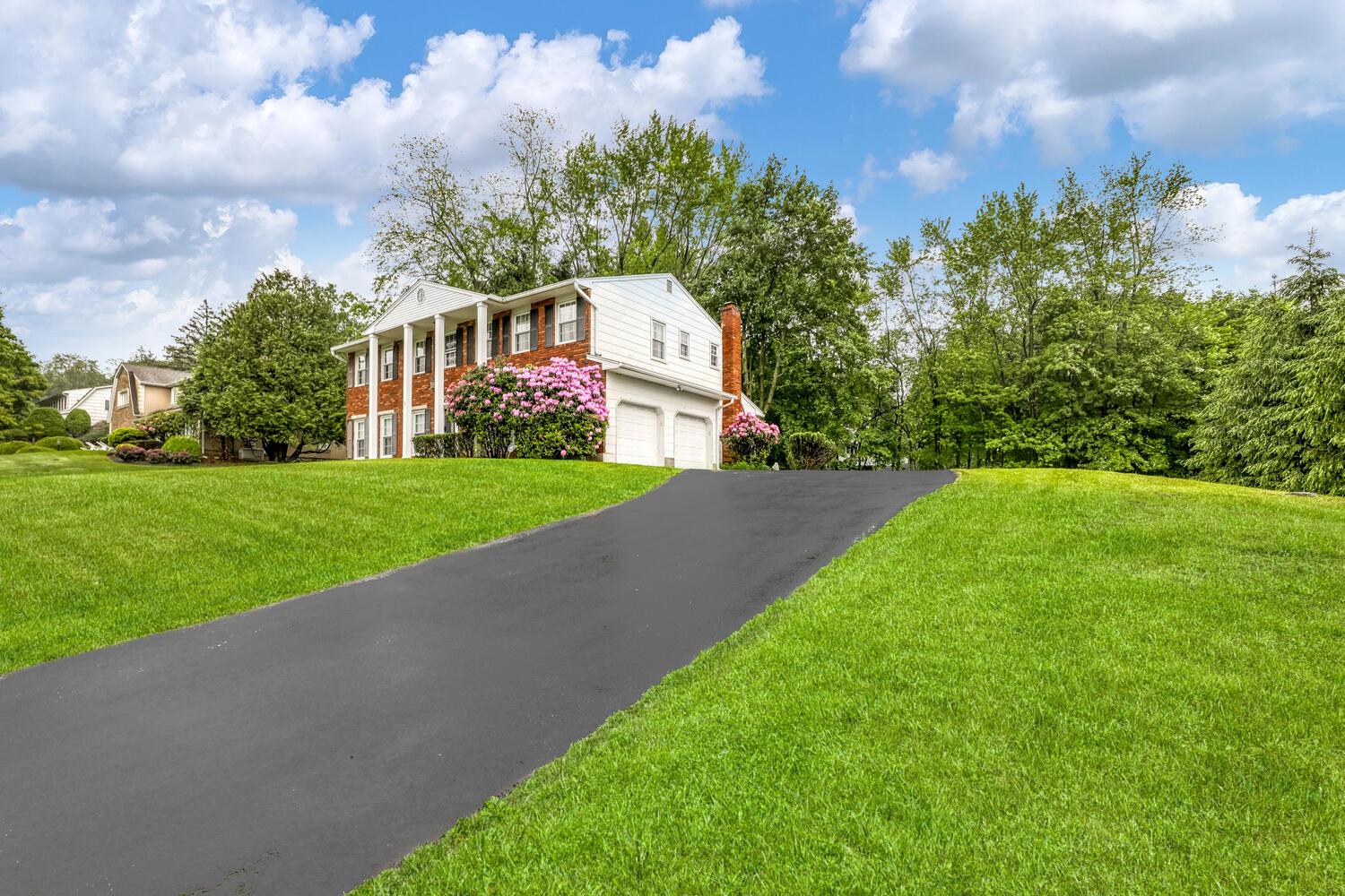 1 Lodi Ln, Monsey, NY 10952, USA property photo