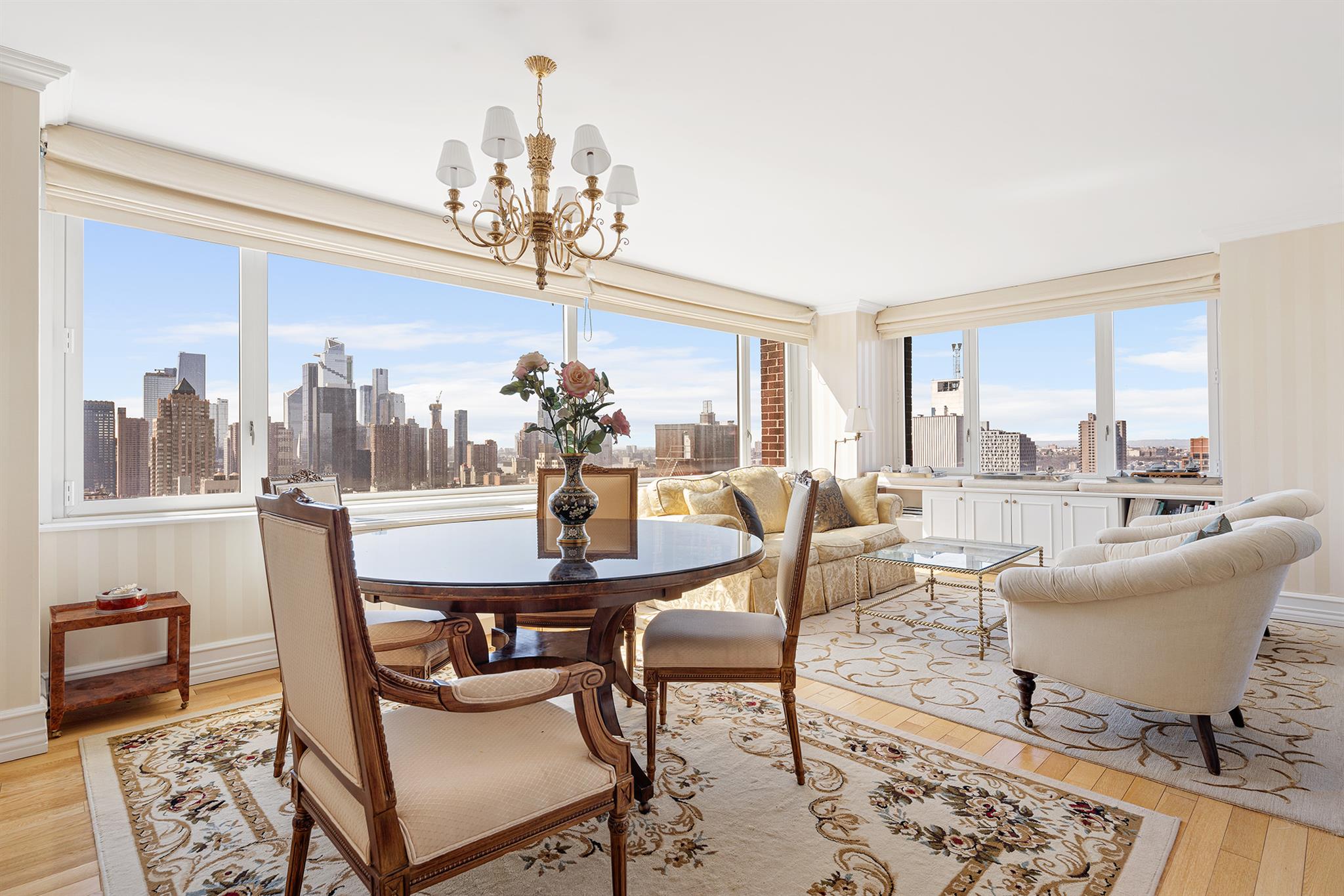 322 W 57th St, New York, NY 10019, USA property photo