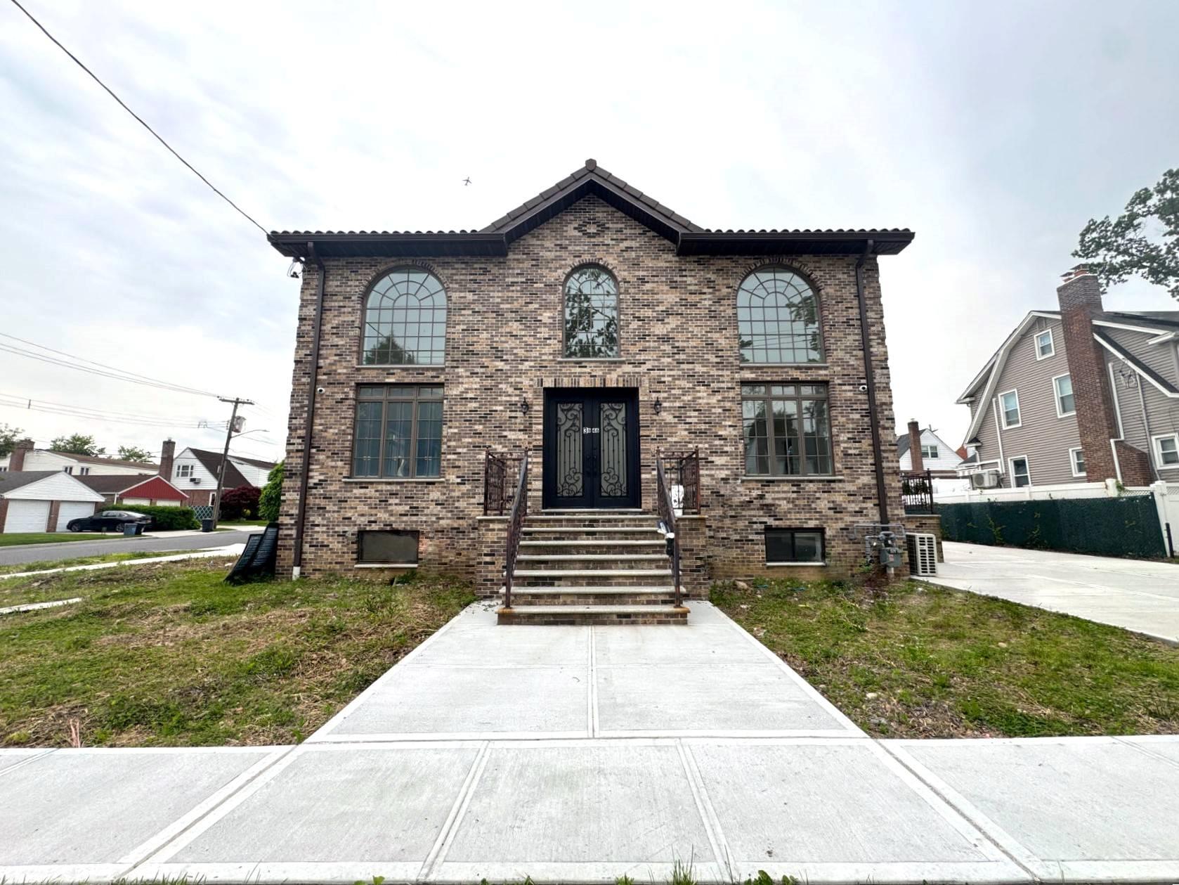 36-46 205th St, Flushing, NY 11361, USA property photo