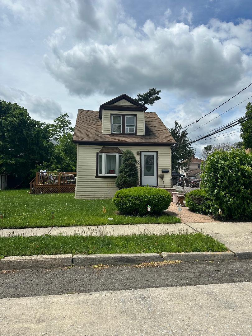 259 N Columbus Ave, Freeport, NY 11520, USA property photo