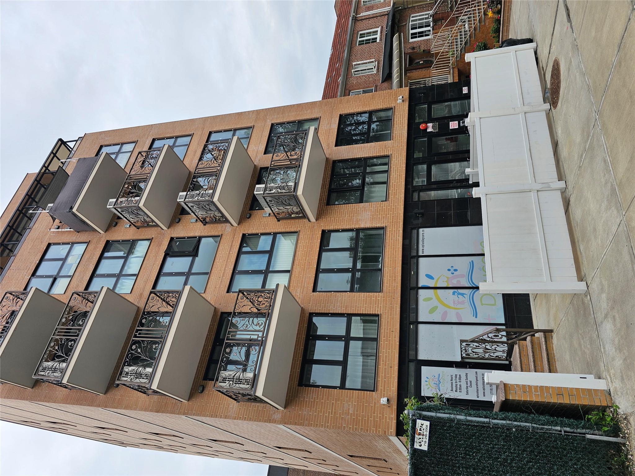 105-25 65th Rd, Flushing, NY 11375, USA property photo