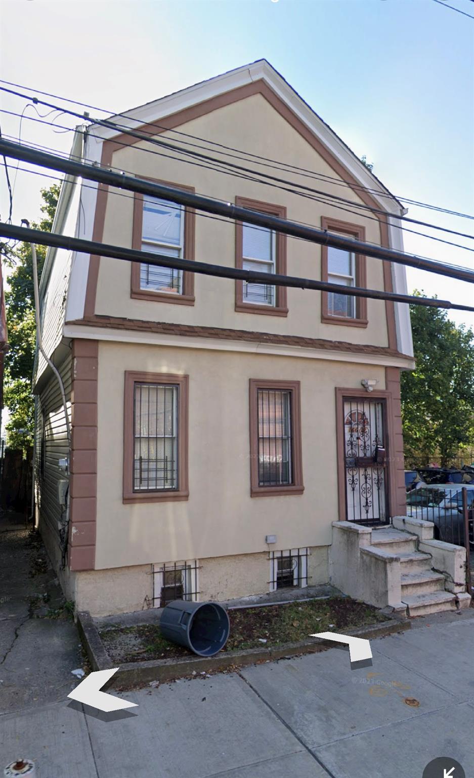 166-12 Douglas Ave, Jamaica, NY 11433, USA property photo