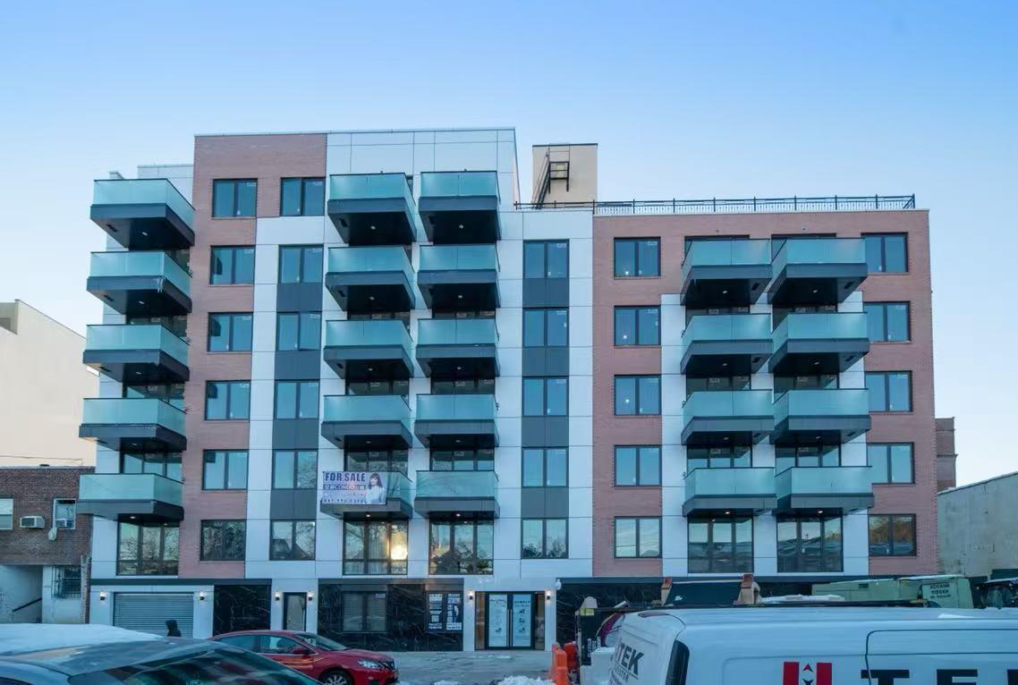 42-18 147th St, Flushing, NY 11355, USA property photo