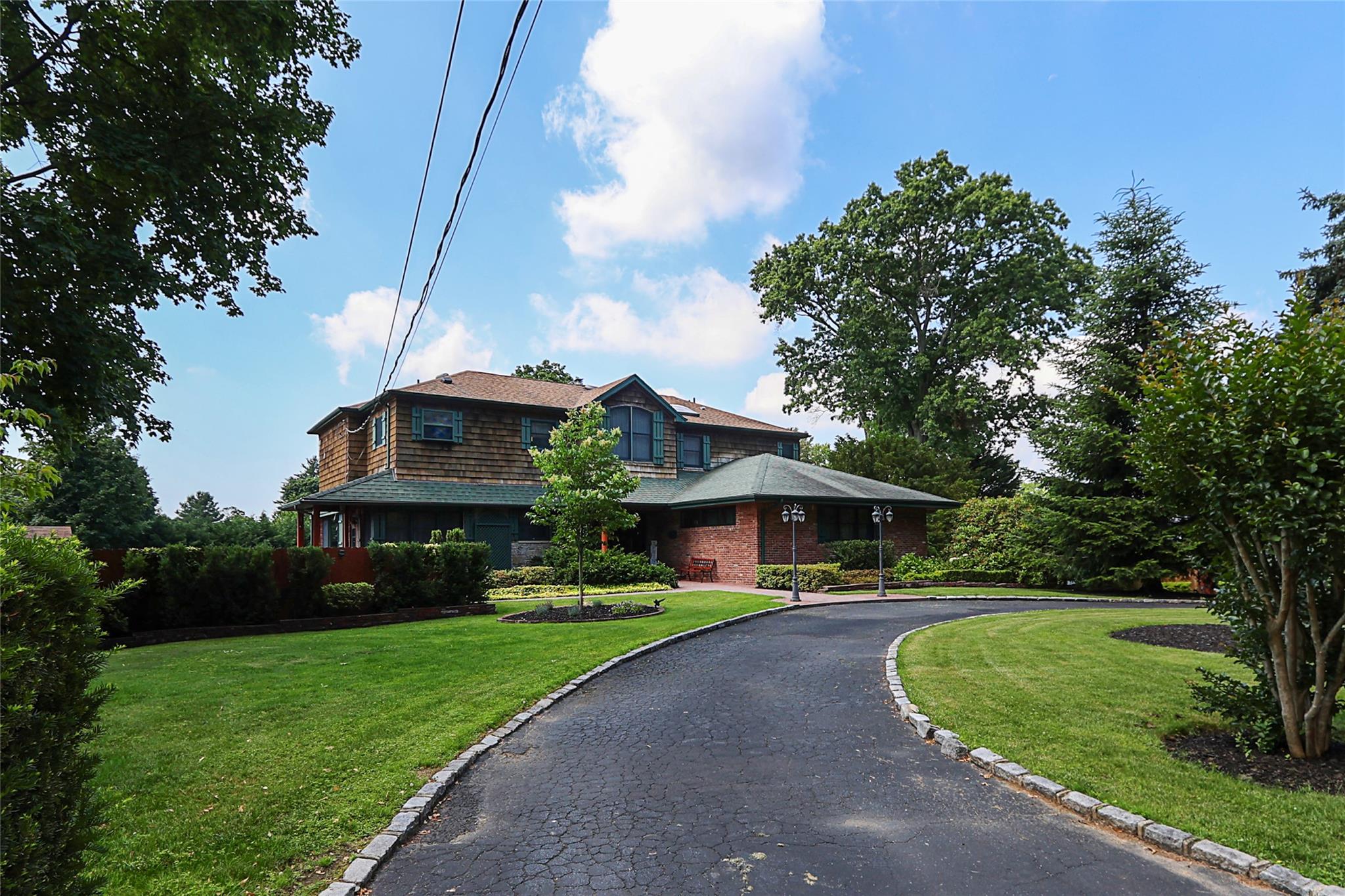 19 Marietta Rd, Glen Cove, NY 11542, USA property photo